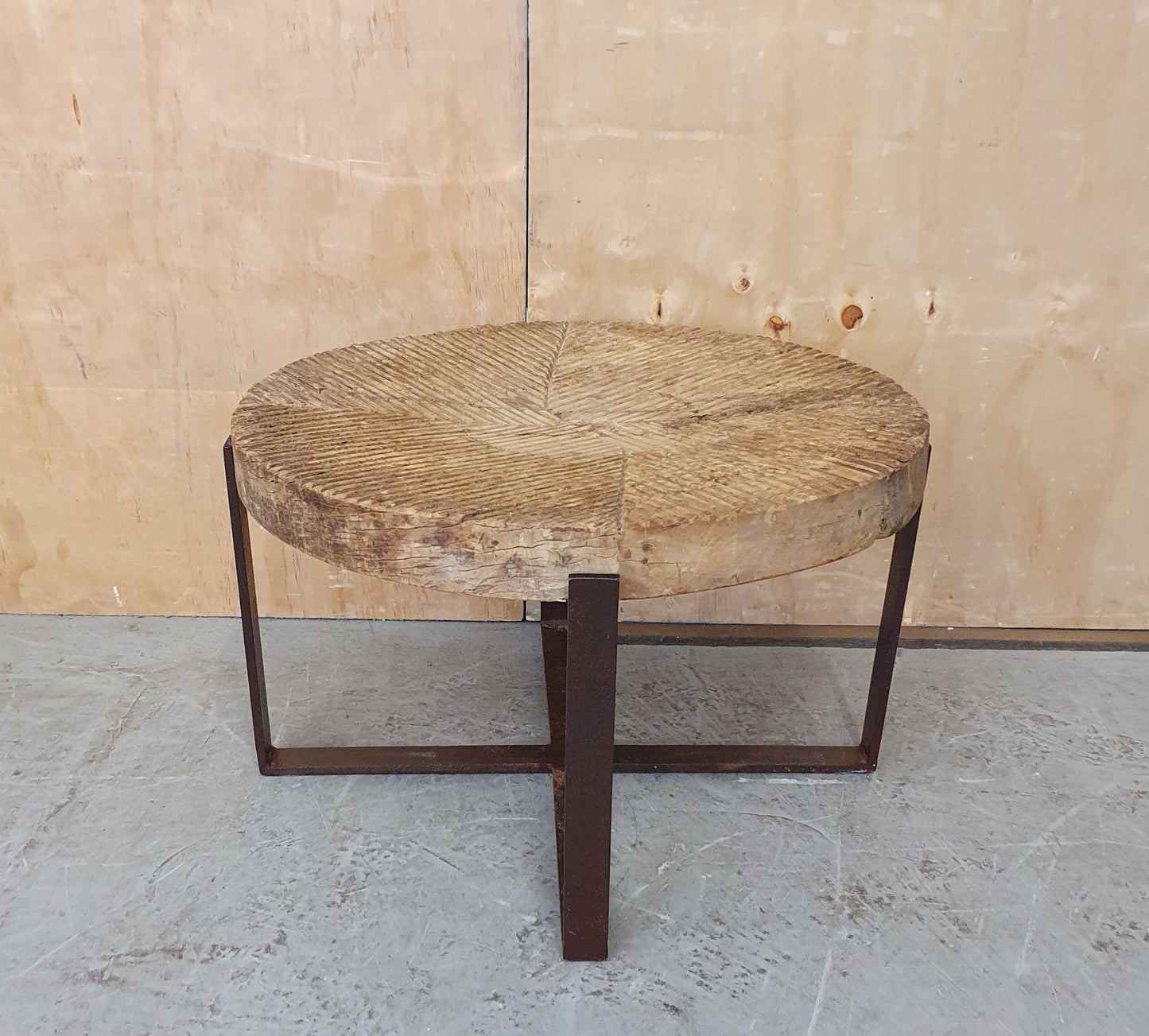 Round Wood Engraved Top Metal Frame Coffee Table - 104174