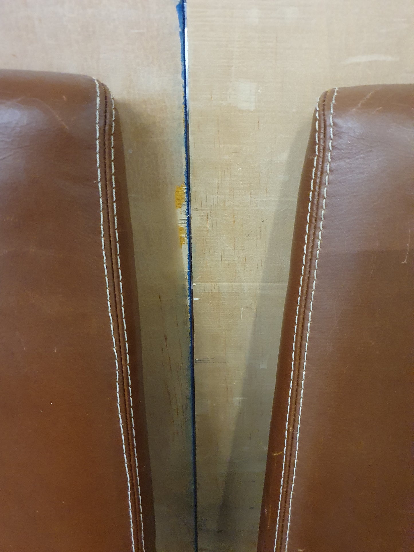 4 Matching Brown Leather Dining Chairs - EL104505 / EL104506 / EL104507 / EL104508