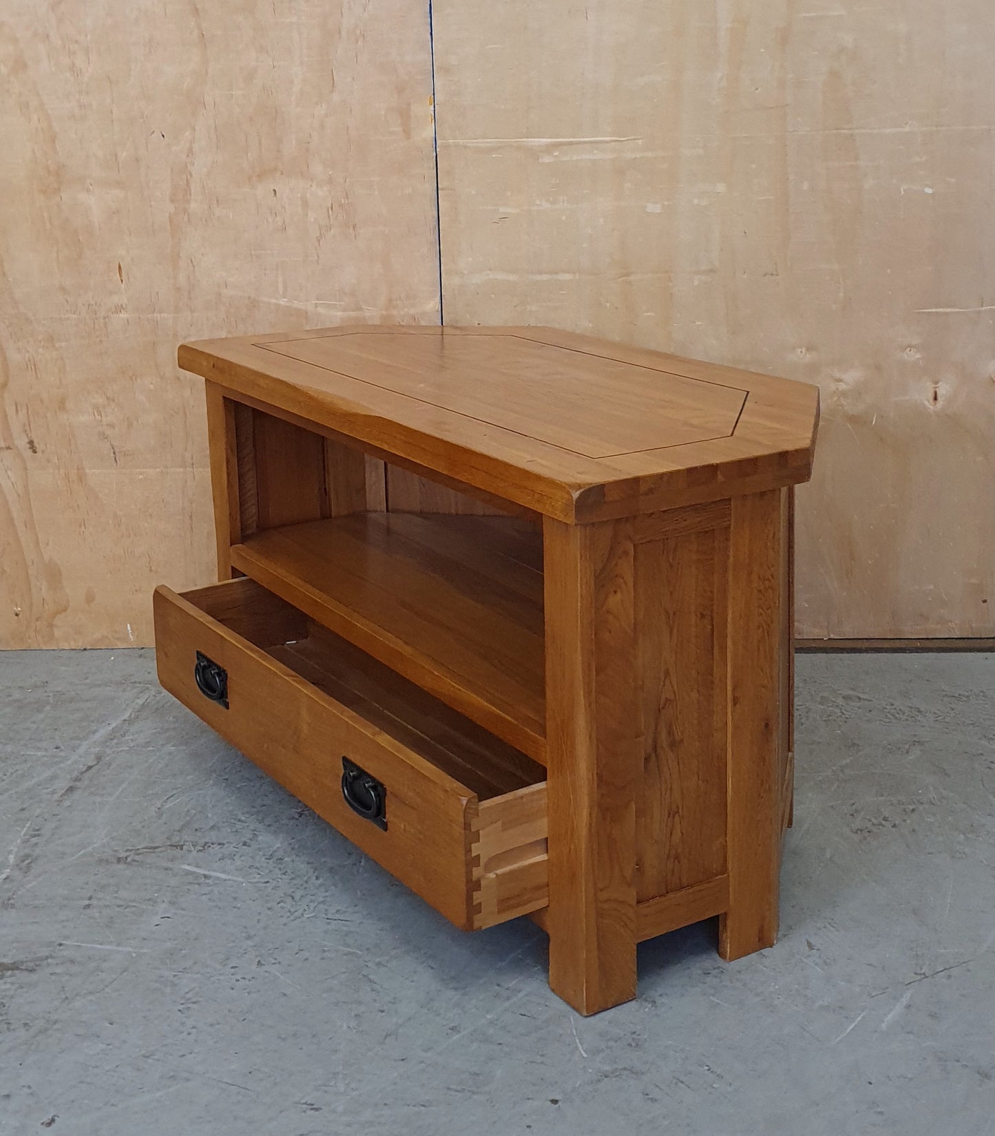 Solid Oak TV Stand with Drawer - EL104257