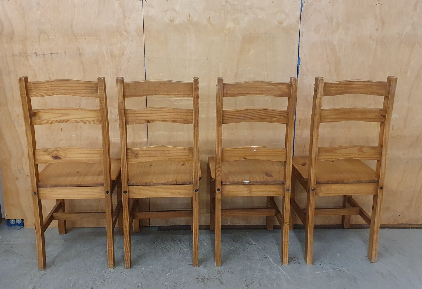 4 Matching Wood Dining Chairs - EL104513 / EL104514 / EL104515 / EL104516