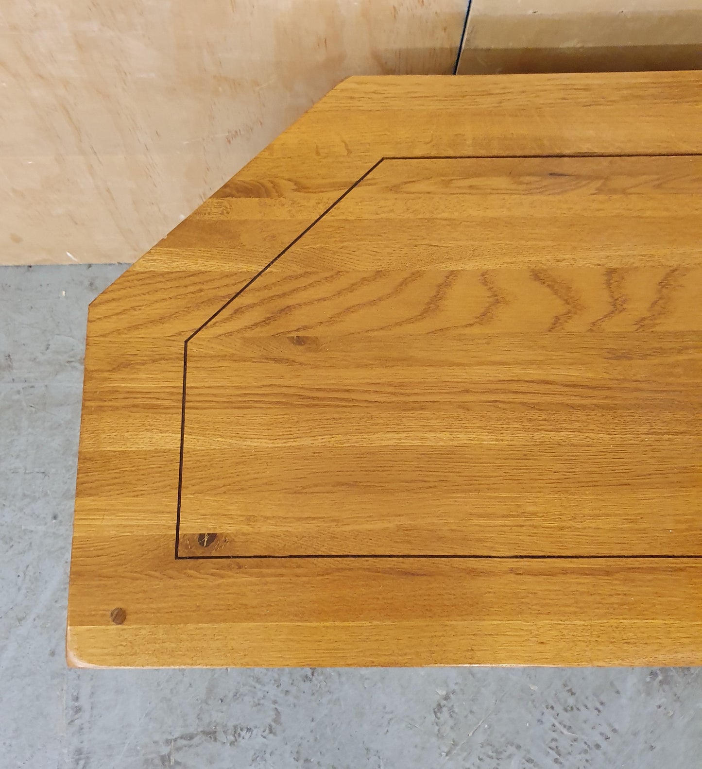 Solid Oak TV Stand with Drawer - EL104257