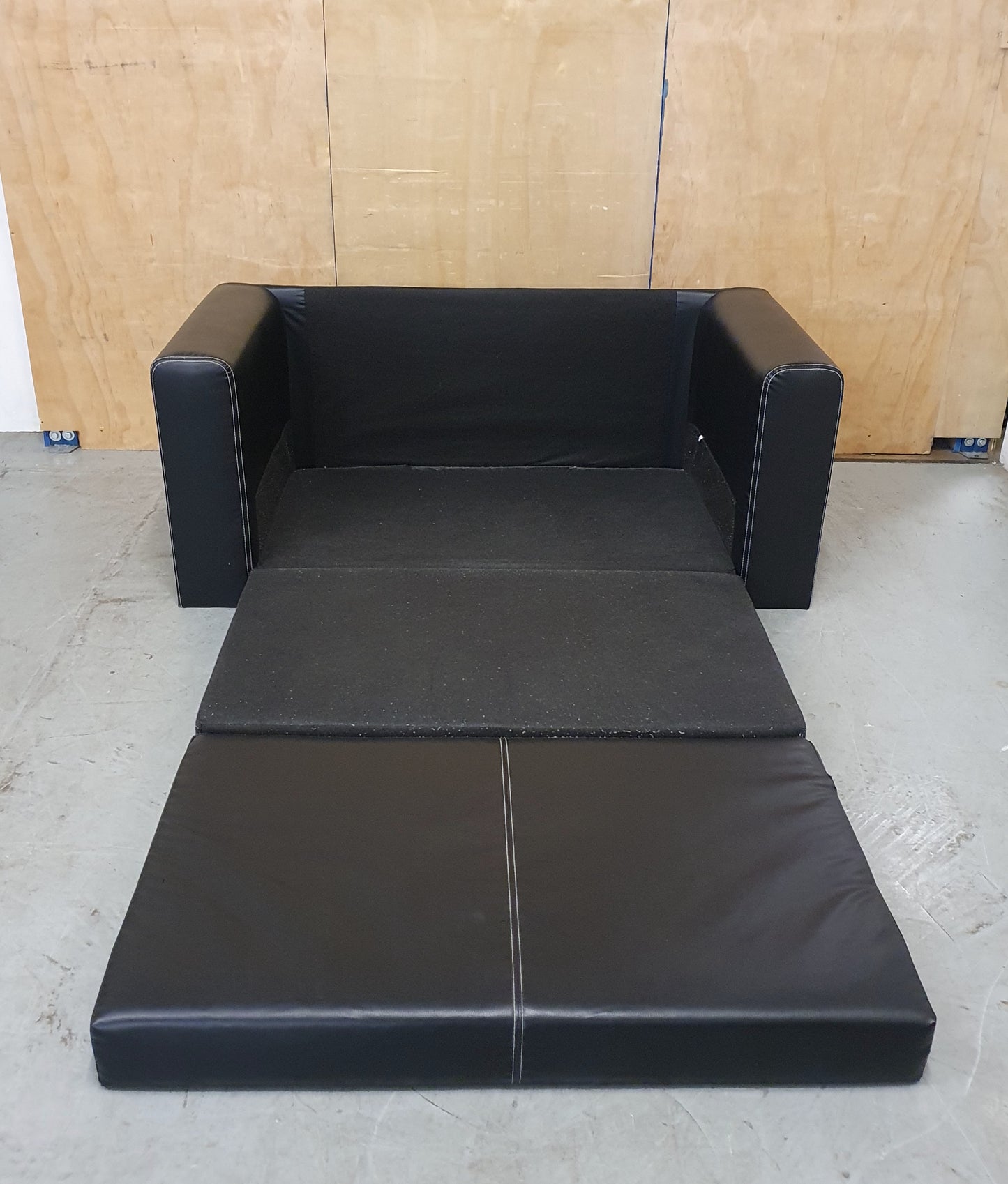 IKEA Black Faux Leather Pull Out Sofa Bed - EL104910