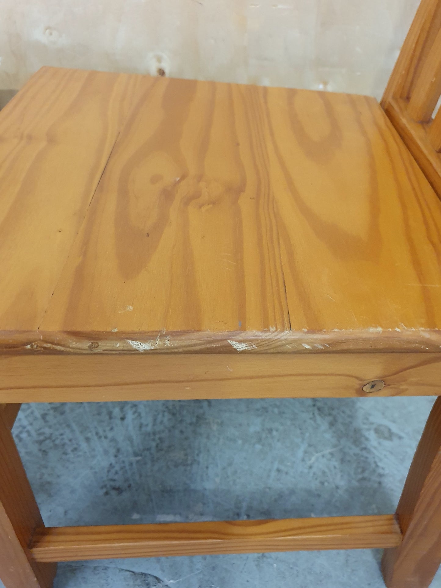 2 Matching Pine Dining Chairs - EL104391 / EL104392