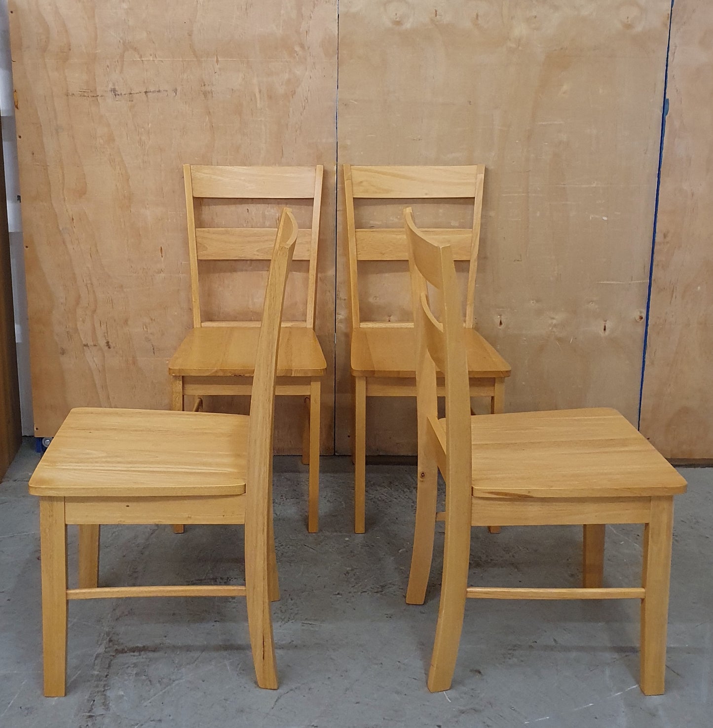 4 Matching Pine Dining Chairs - EL104509 / EL104510 / EL104511 / EL104512