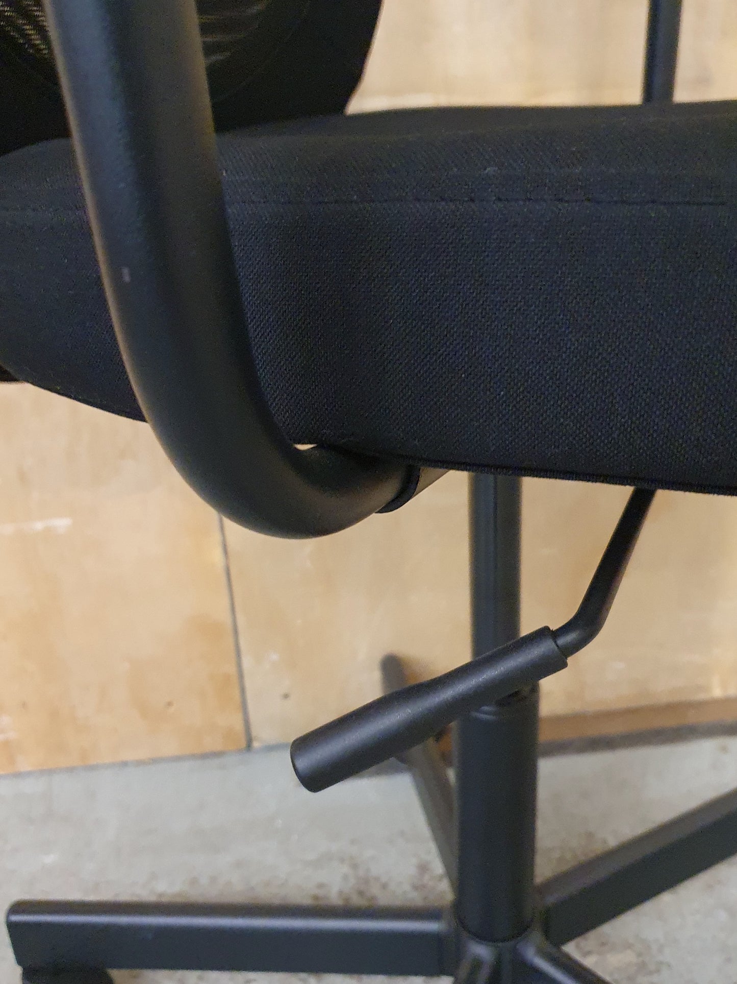IKEA FLINTAN Black Ergonomic Mesh Back Rest Height Adjustable Office Chair - 103922