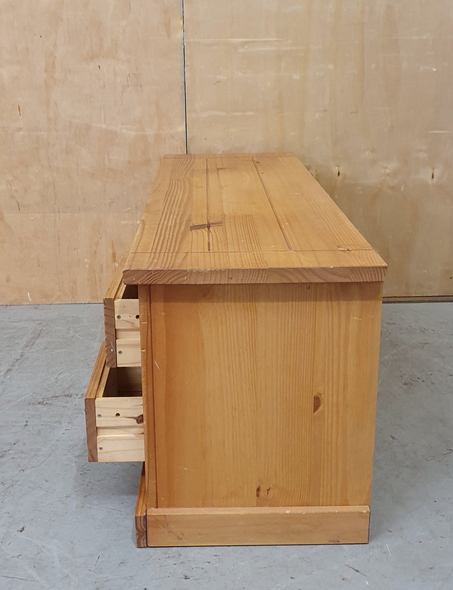 Pine TV Stand with 1 Door 2 Drawers and Centre Shelf - 104081