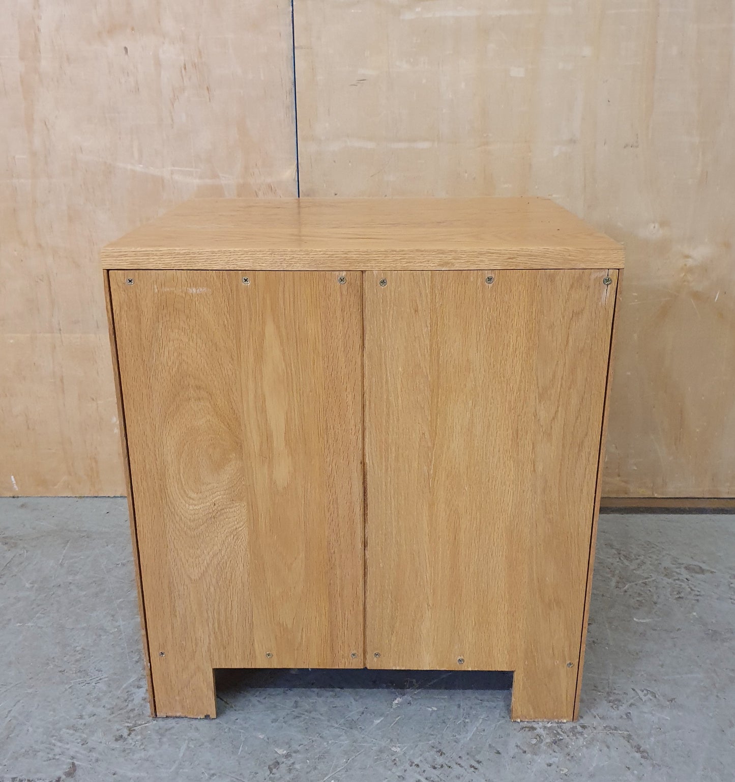 Single 2 Drawer Oak Bedside Cabinet - 104492