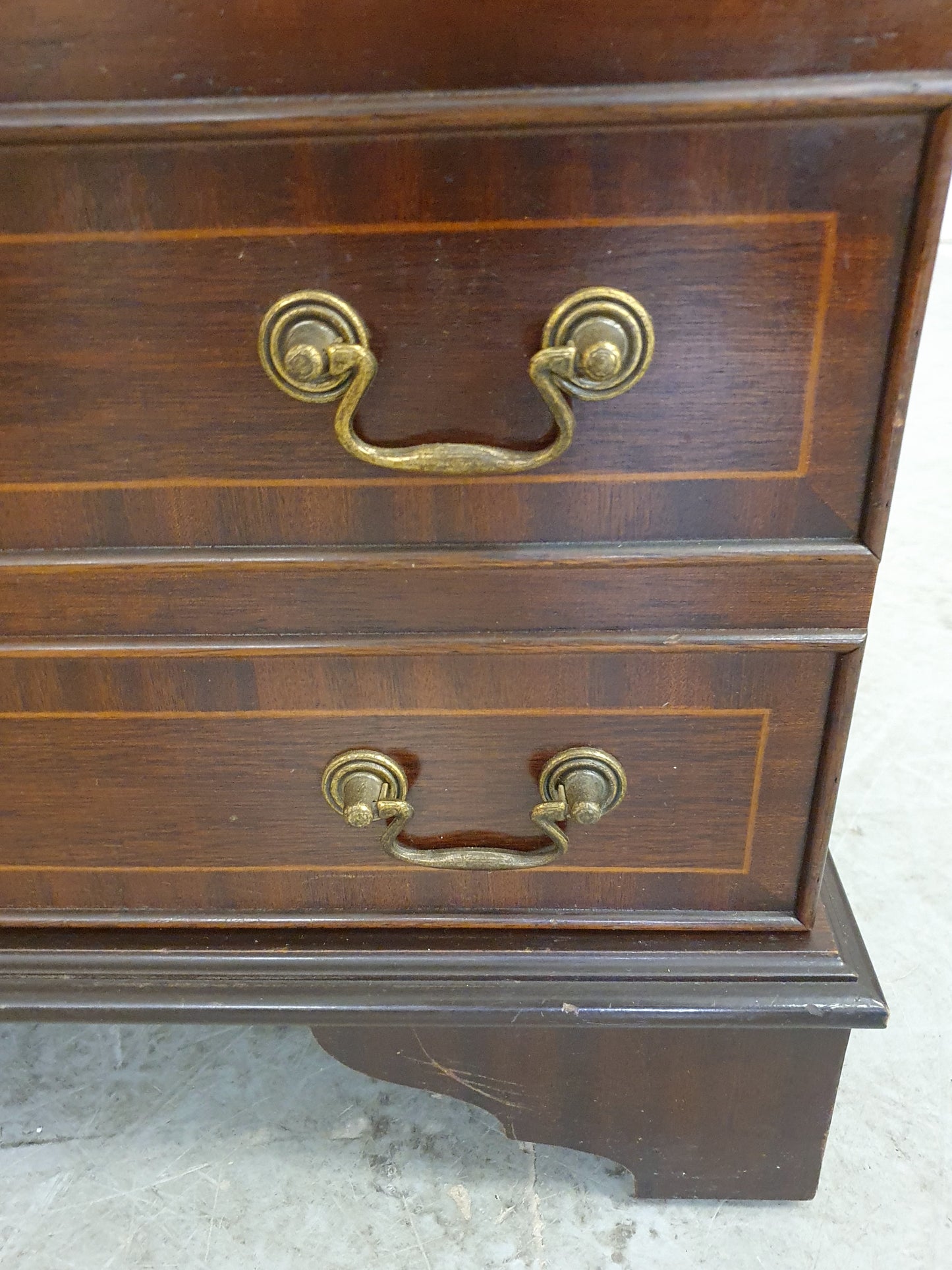 Mahogany Cabinet with Open Top Lid - 104420