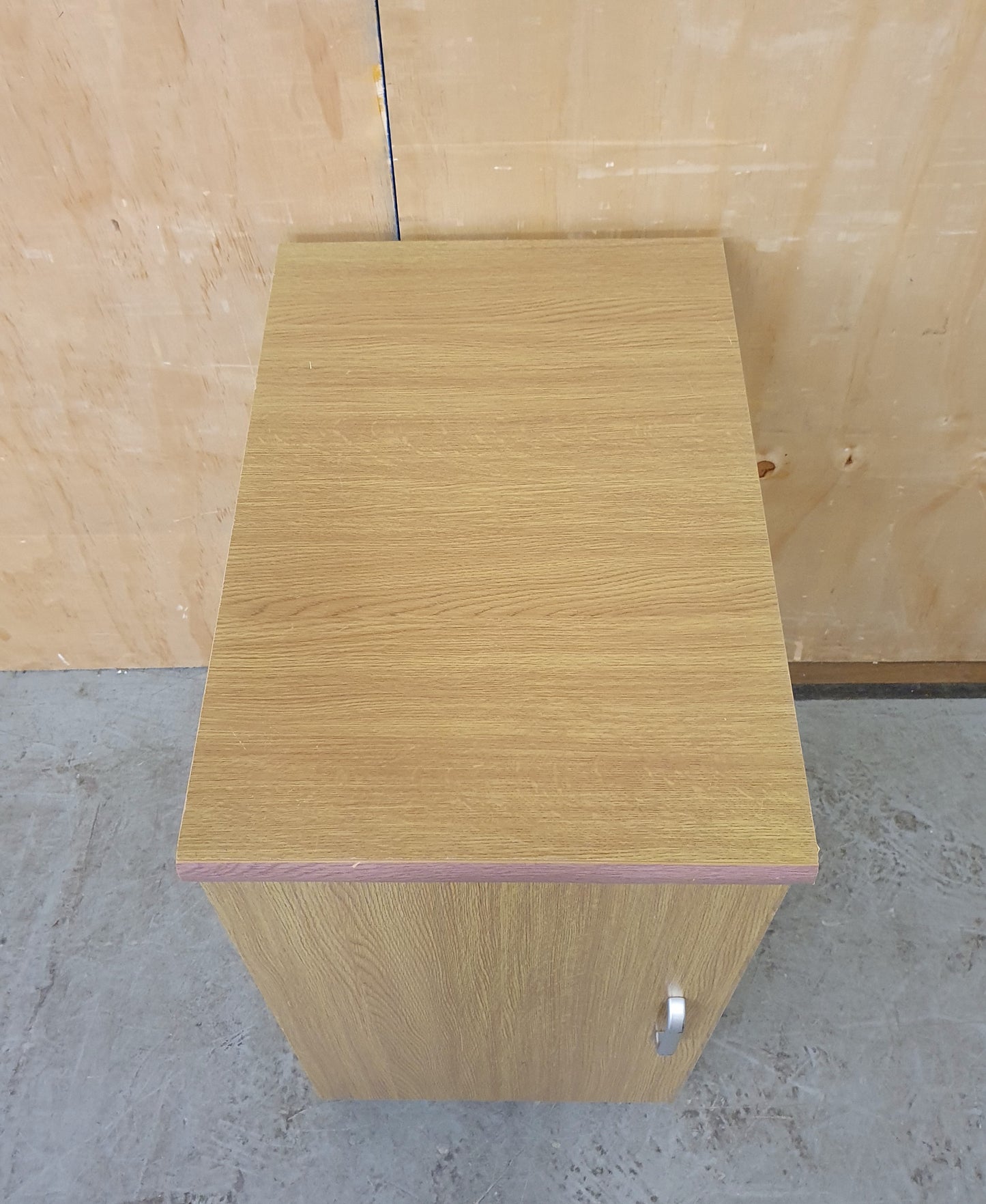 Single Door Wood Cabinet with 1 Internal Shelf - EL104372