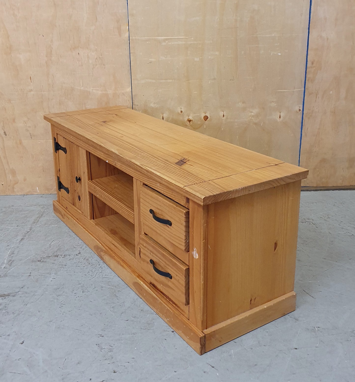 Pine TV Stand with 1 Door 2 Drawers and Centre Shelf - 104081