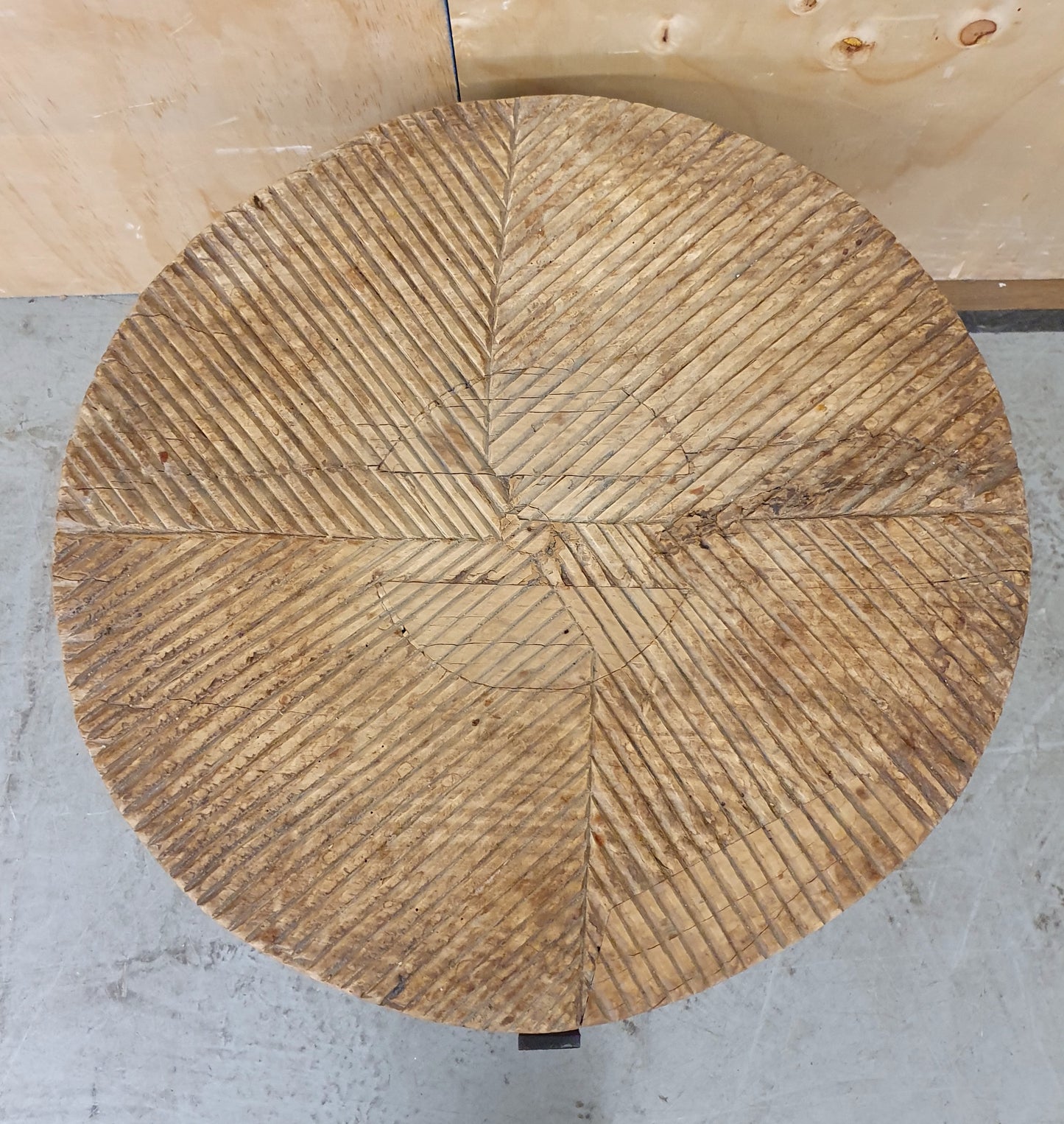 Round Wood Engraved Top Metal Frame Coffee Table - 104174