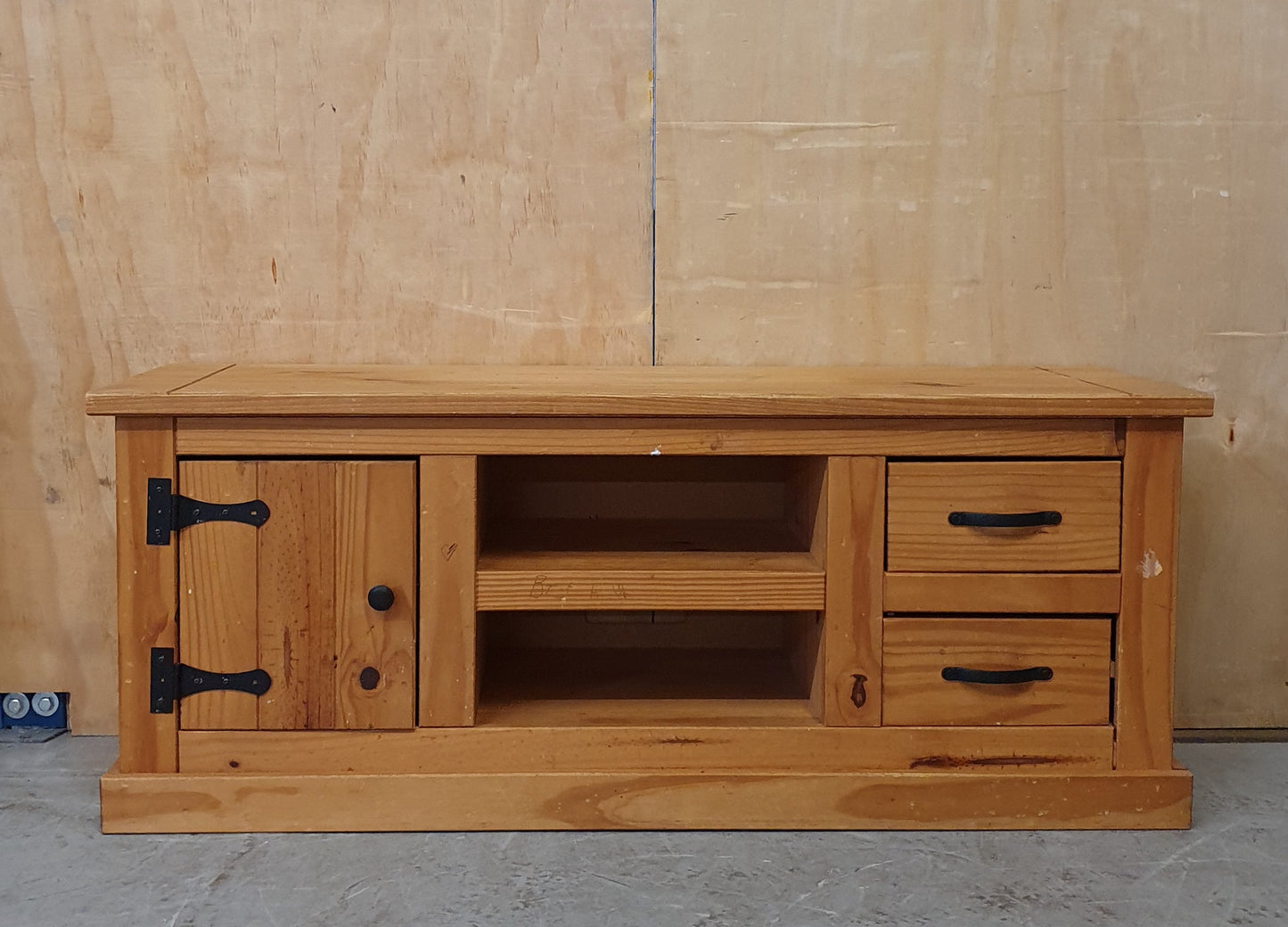 Pine TV Stand with 1 Door 2 Drawers and Centre Shelf - 104081