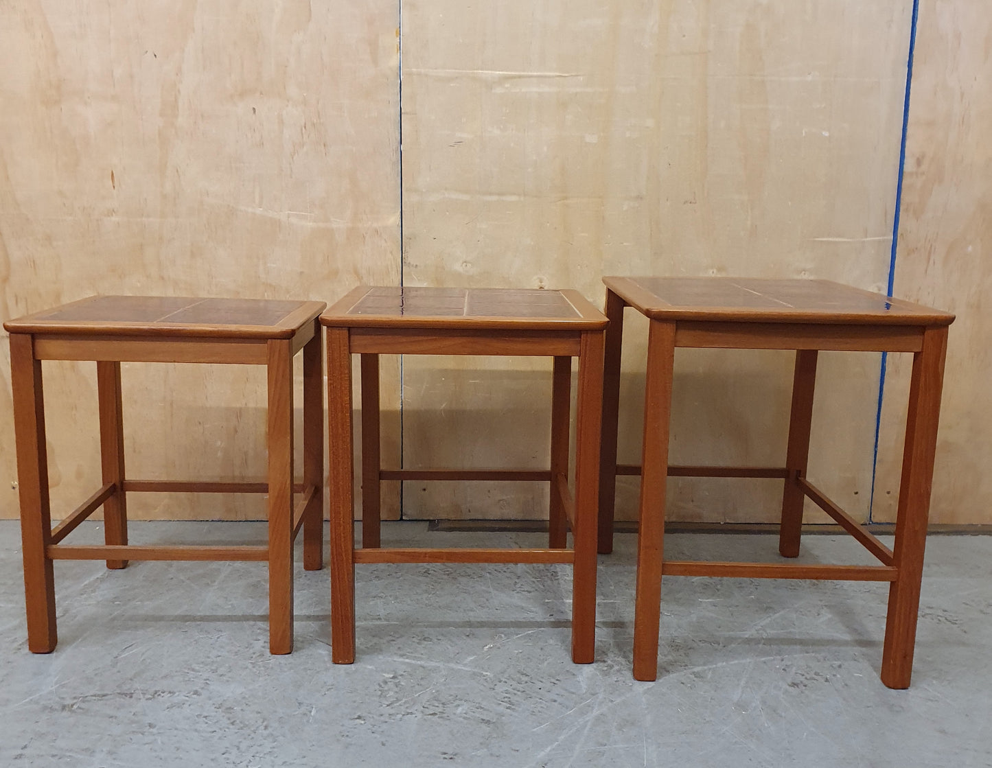 Mid Century Design Nest of Tables - EL104219