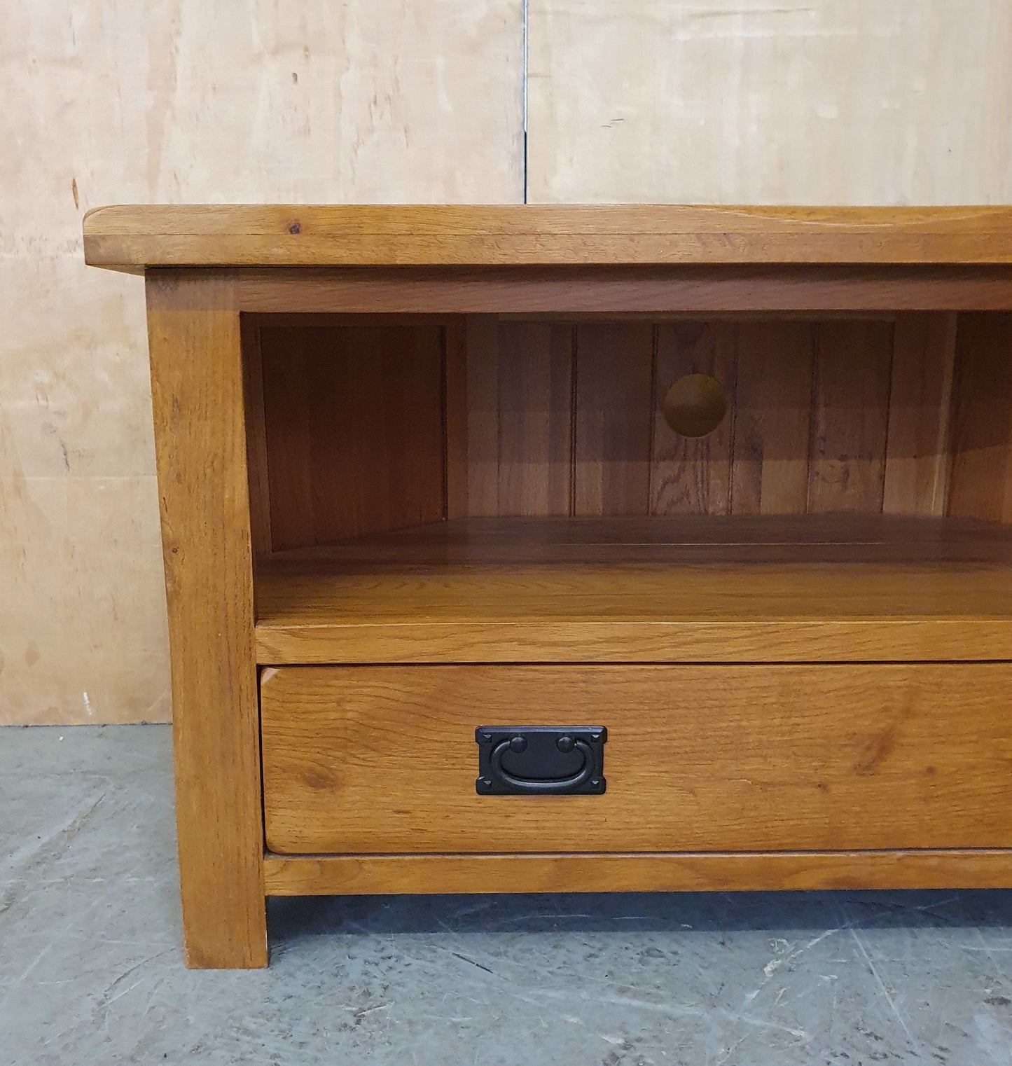 Solid Oak TV Stand with Drawer - EL104257
