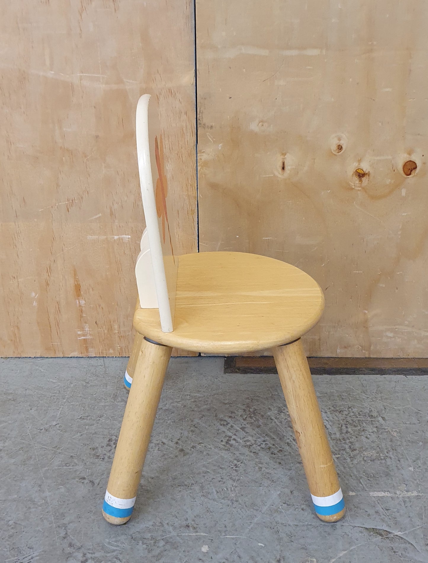 Wood Children's Chair with Dragon Fly Image on Back Rest - 240725-01