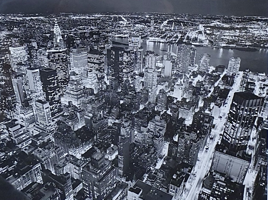 NEW YORK Black and White Photography Art in Black Wood Frame - 103801