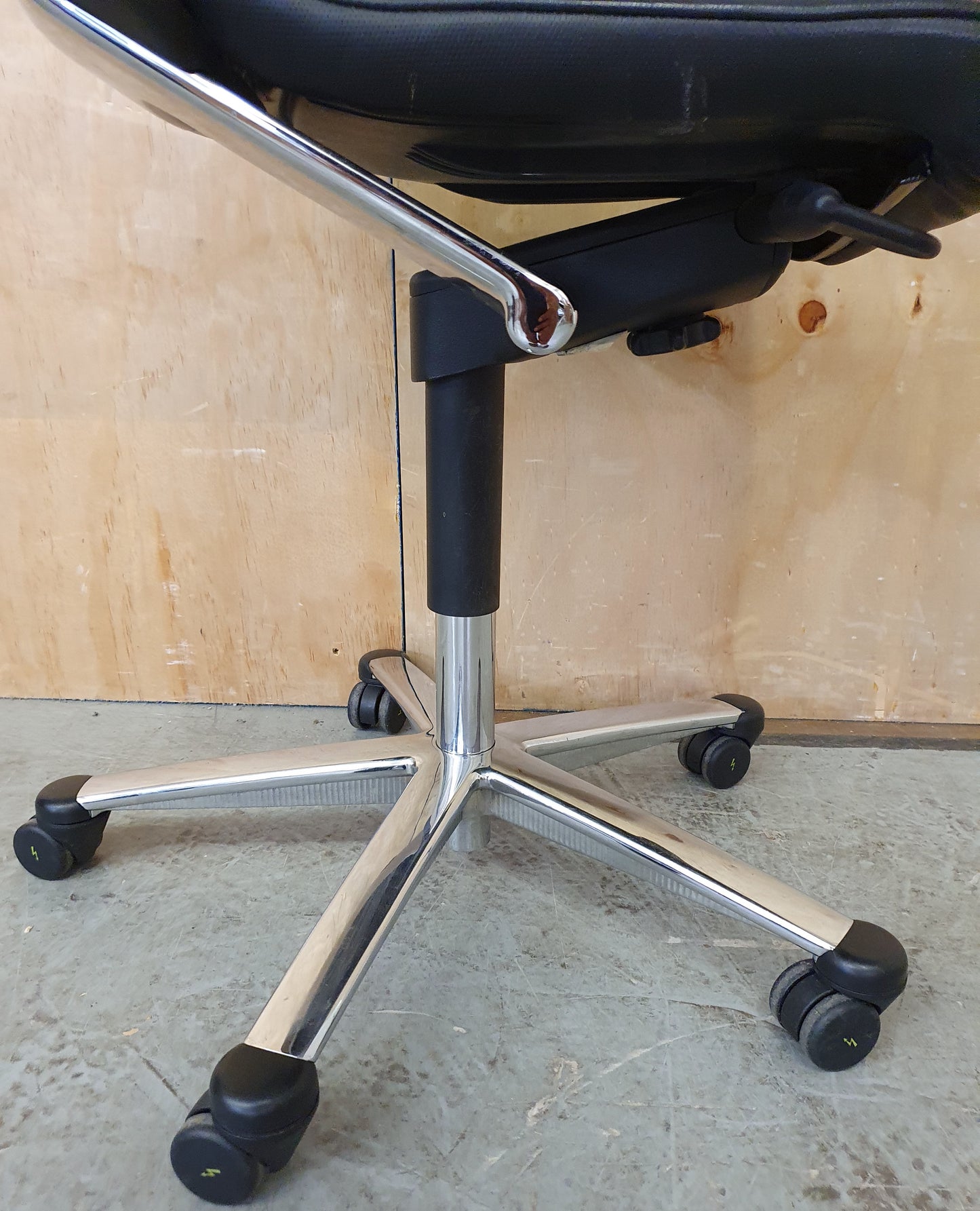 Black Leather Office Chair with Chrome Frame and Castor Wheels - 104337