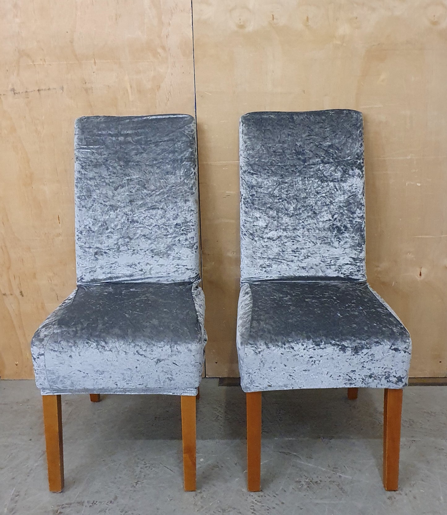 2 Matching Dining Chairs with Silver Crushed Velvet Coverings - EL104393 /EL104397