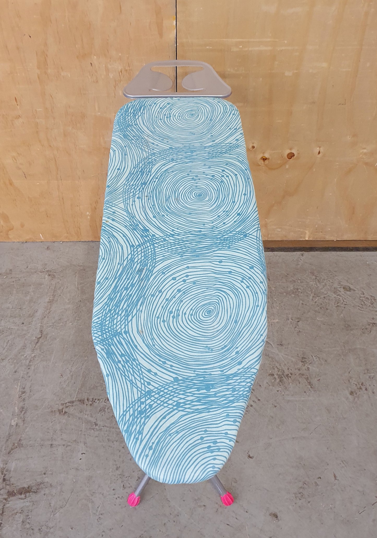 Collapsable Ironing Board - 104455