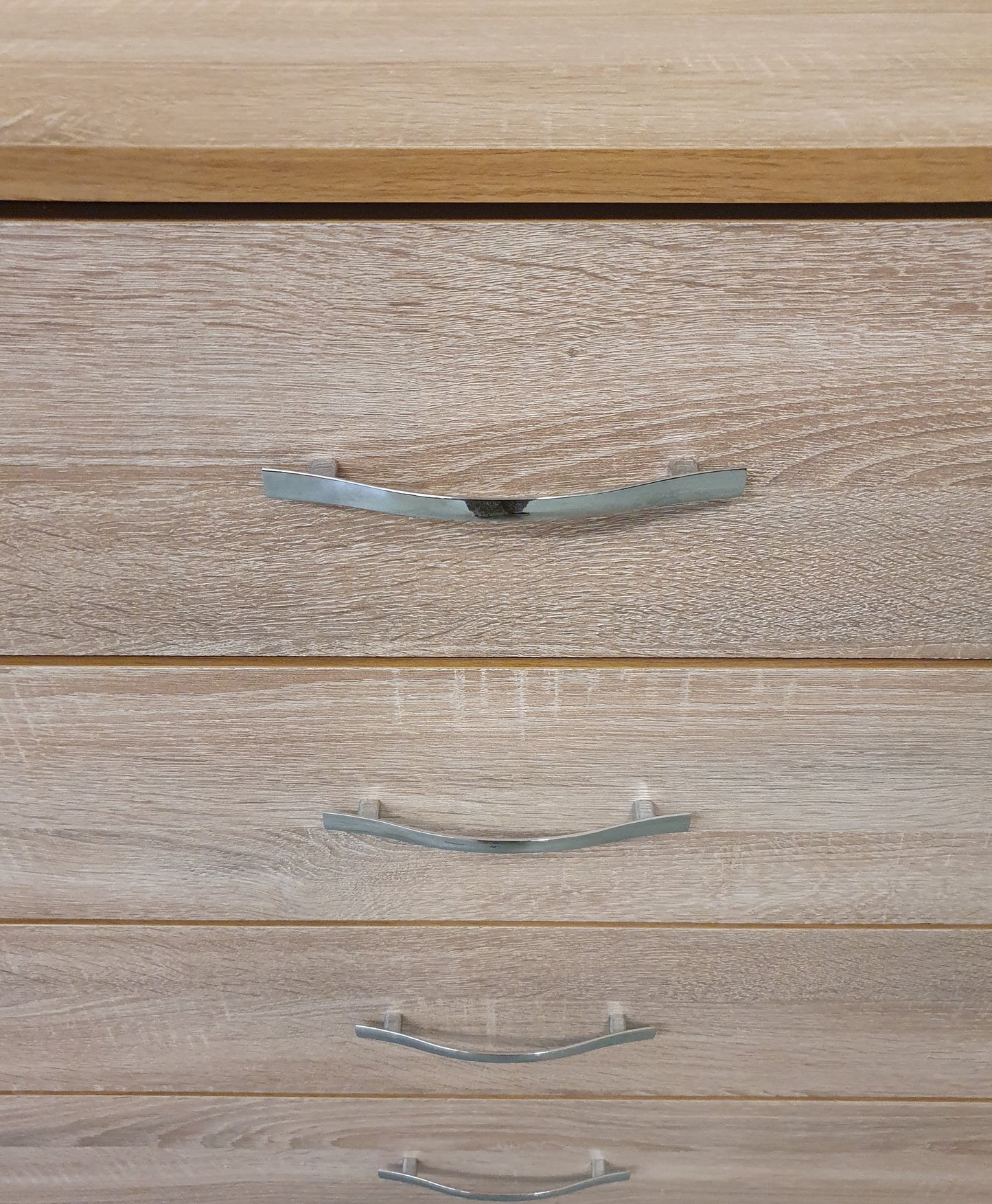 4 Drawer Wood Chest of Drawers - EL104530