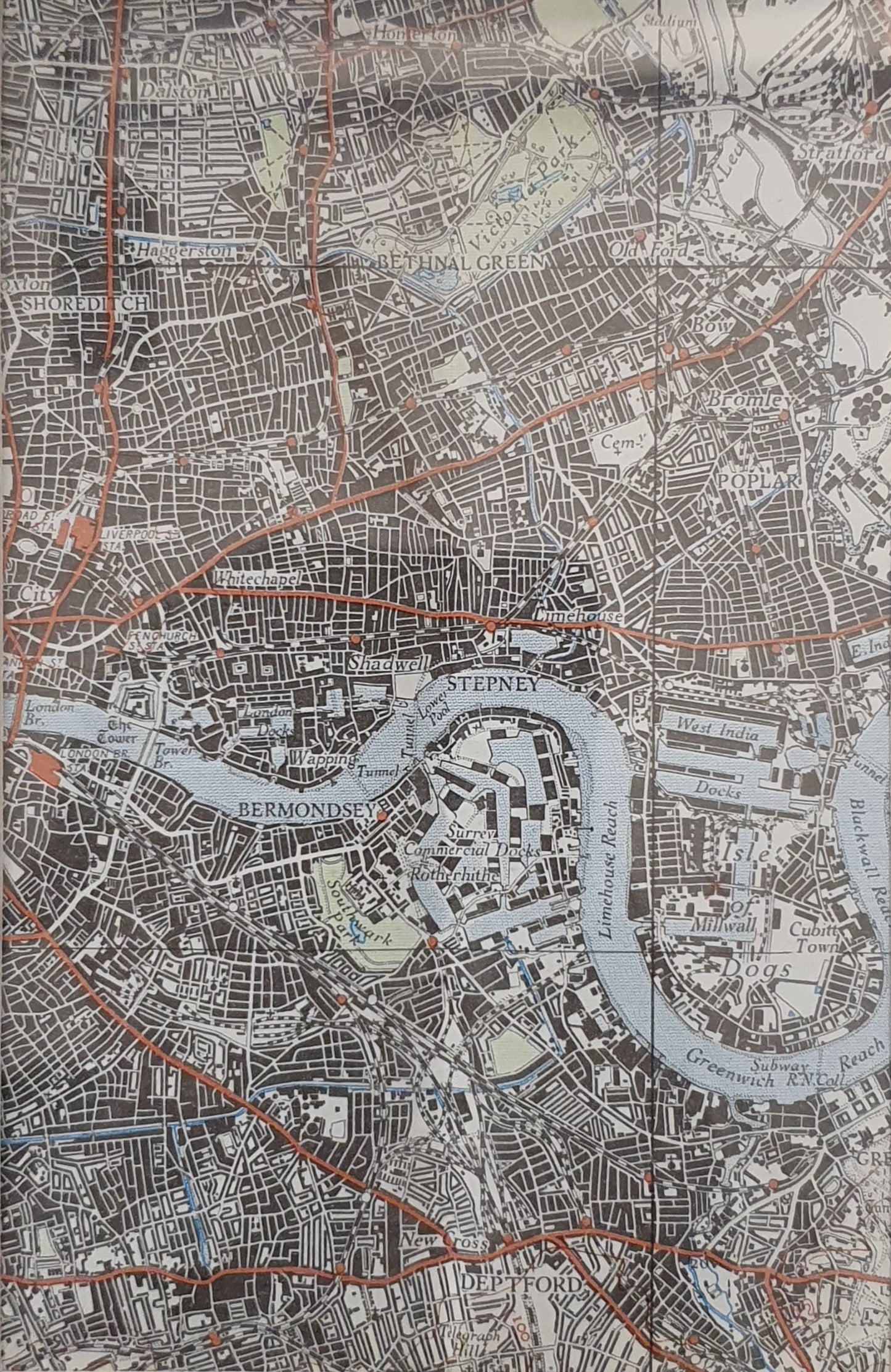 River Thames Map in Black Faux Leather Frame - 050425-02