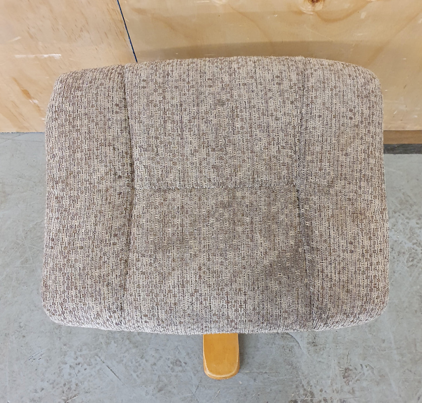 4 Wooden Leg Footstool with Removable Seat Cover - EL103947
