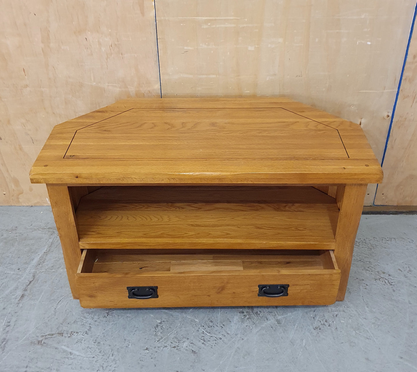 Solid Oak TV Stand with Drawer - EL104257