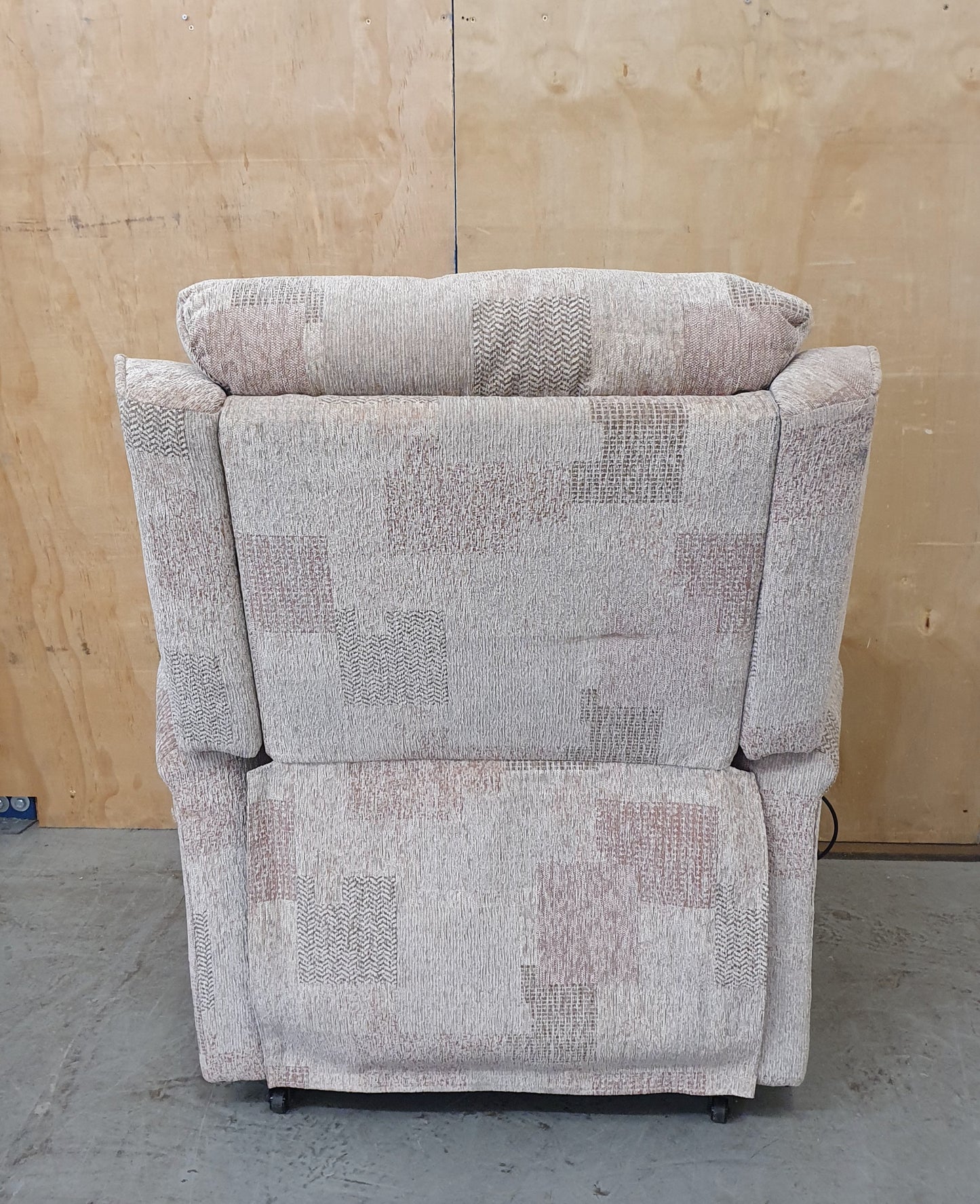 ELITE CARE Dual Motor Electric Riser and Recliner Armchair - 104184