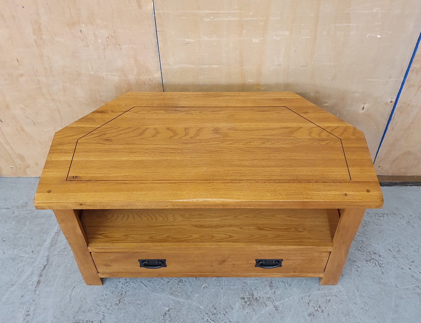 Solid Oak TV Stand with Drawer - EL104257