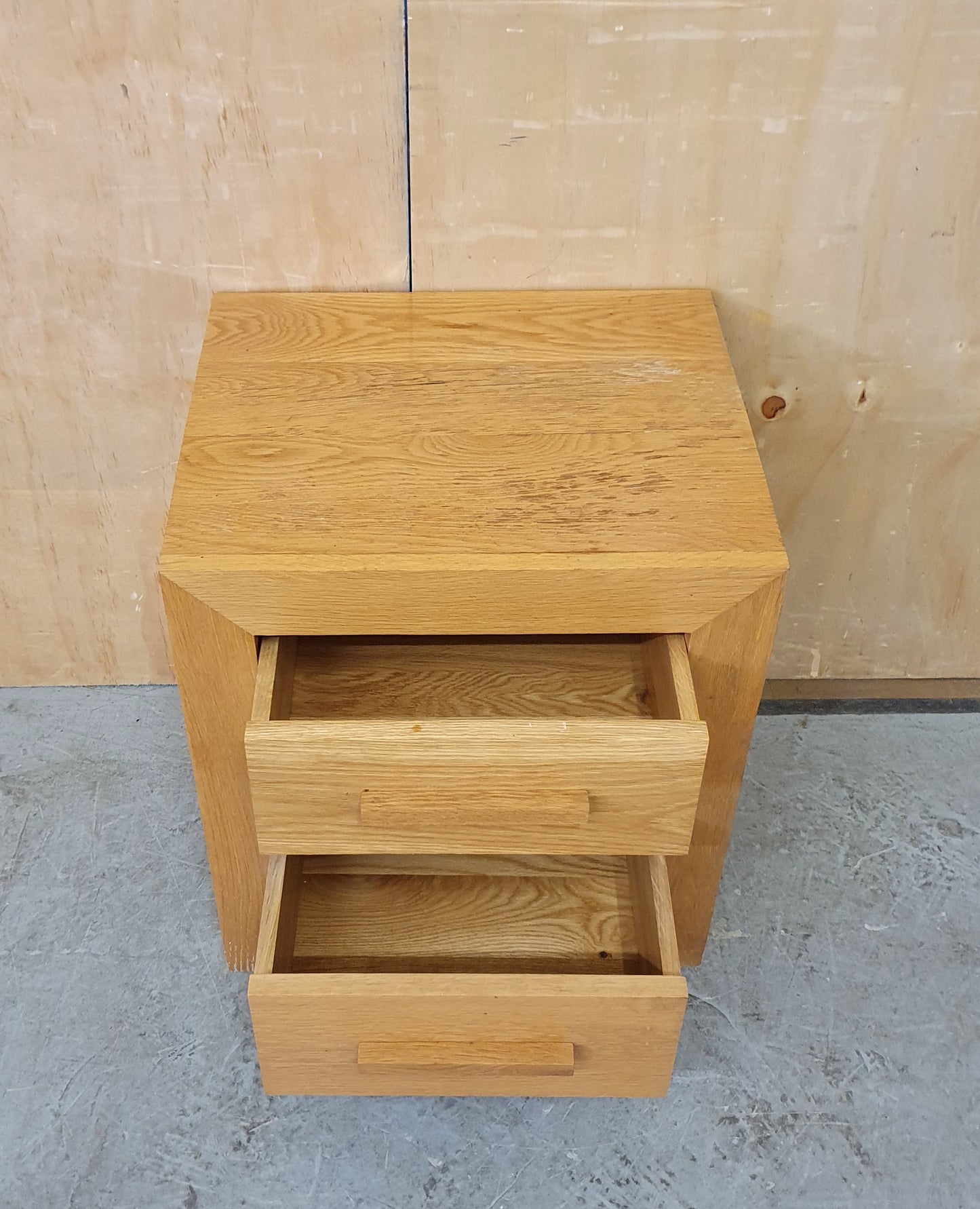 Single 2 Drawer Oak Bedside Cabinet - 104492