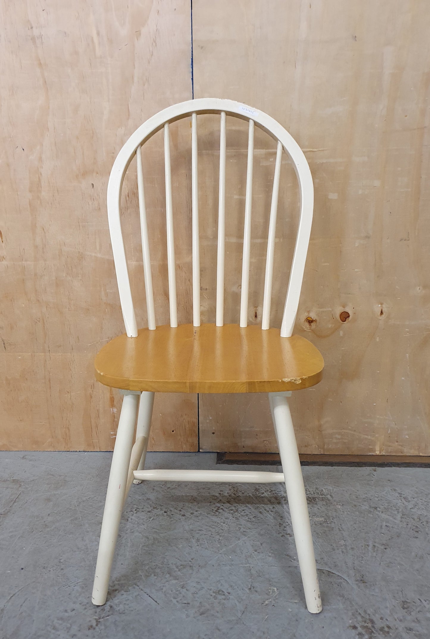 Single Wooden Spindle Back Chair - EL103995