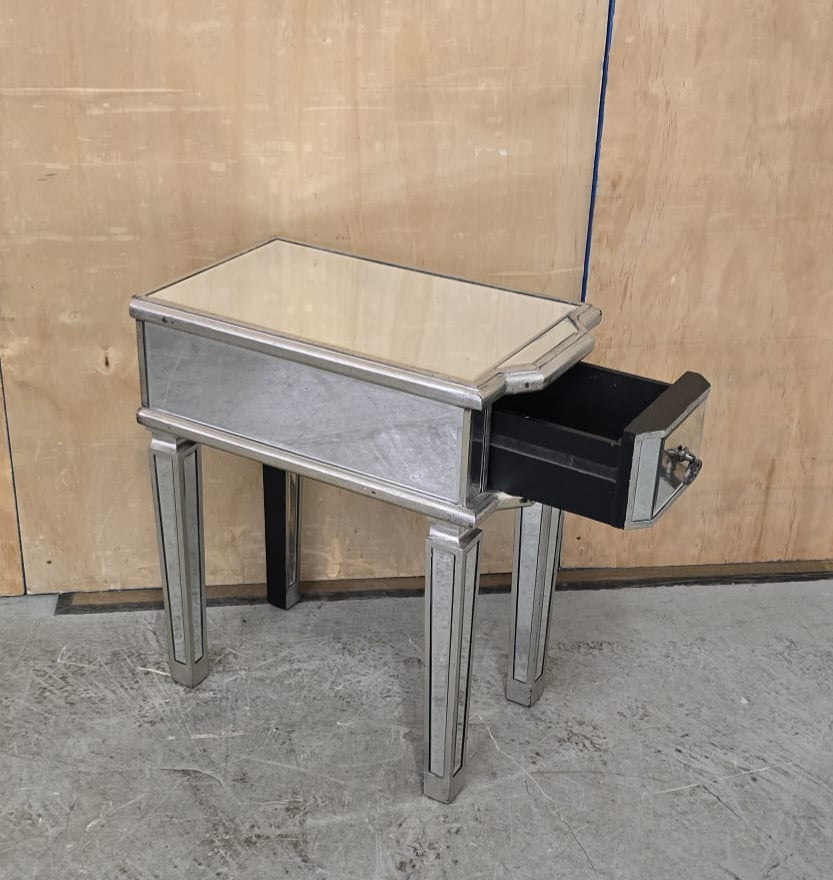 Single Mirrored Bedside Cabinet with Drawer - EL104754