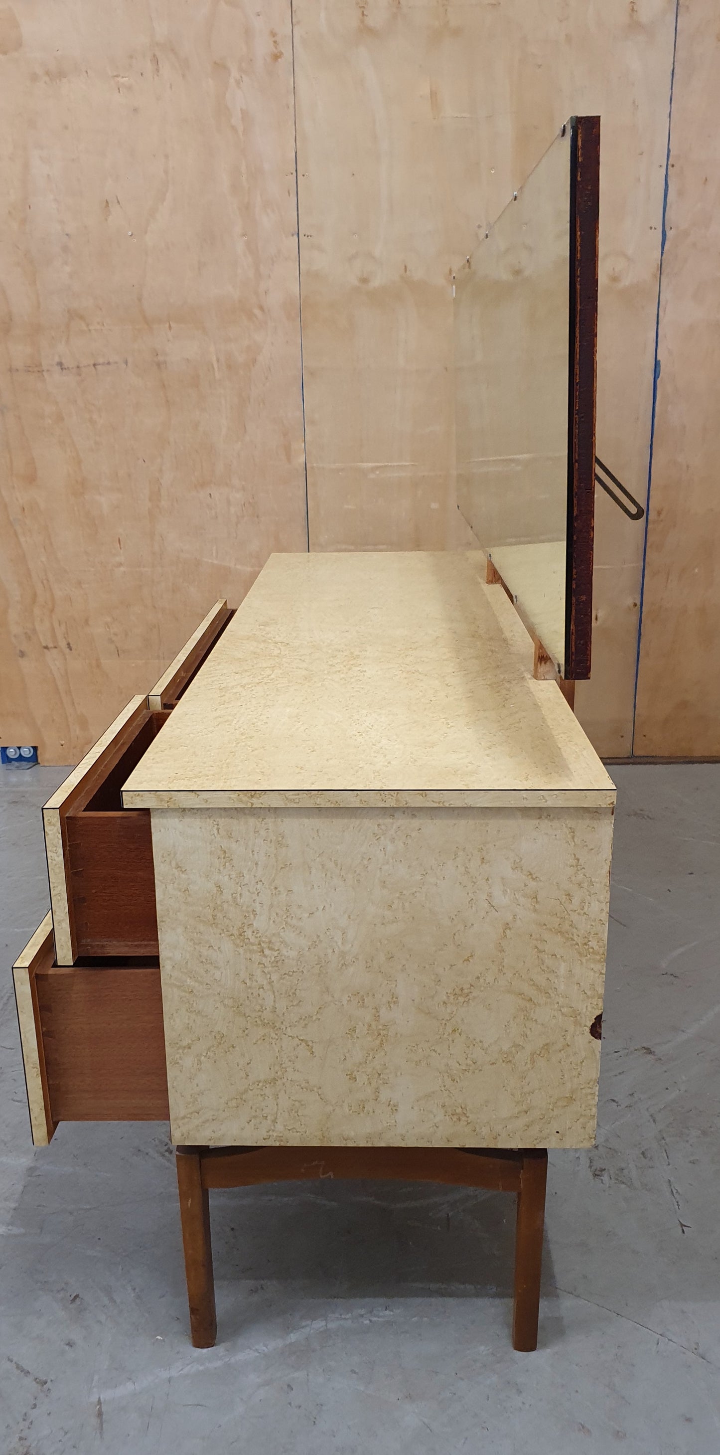 Vintage Wood Vaneer Beige Colour Dressing Table with Mirror - 103478
