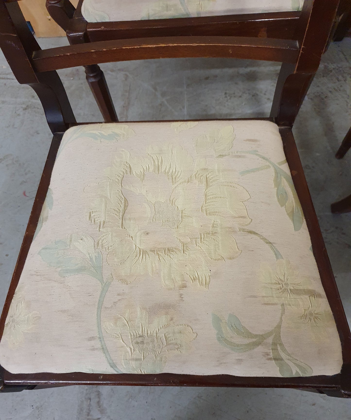5 Matching Antique Mahogany Dining Chairs with Remavable Seats - 104146 / 104147 / 104148 / 104149 / 104150