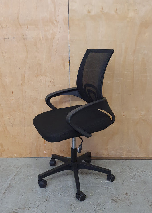 Black Mesh Height Adjustable Office Chair on Castor Wheels - 104339