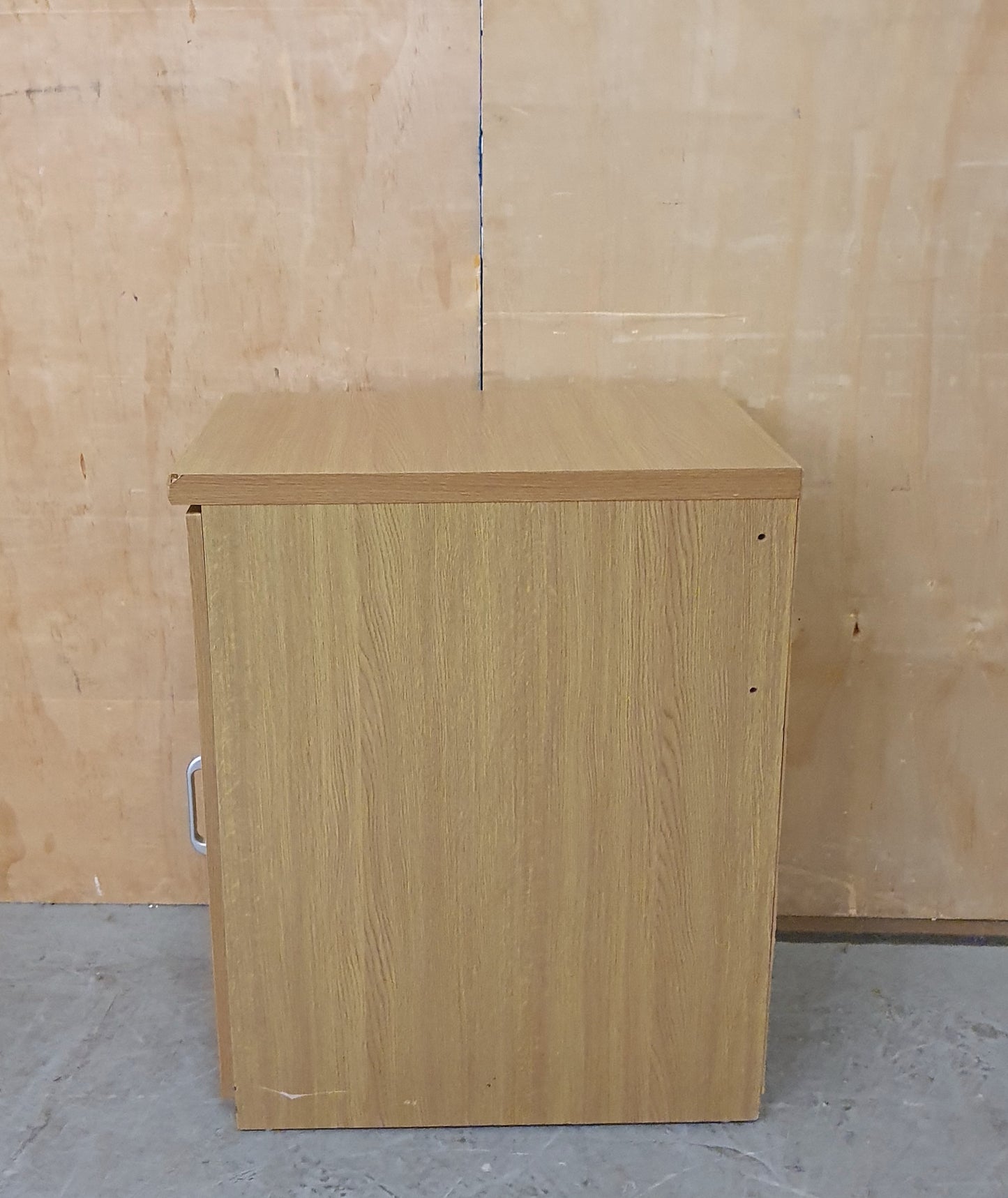 Single Door Wood Cabinet with 1 Internal Shelf - EL104372