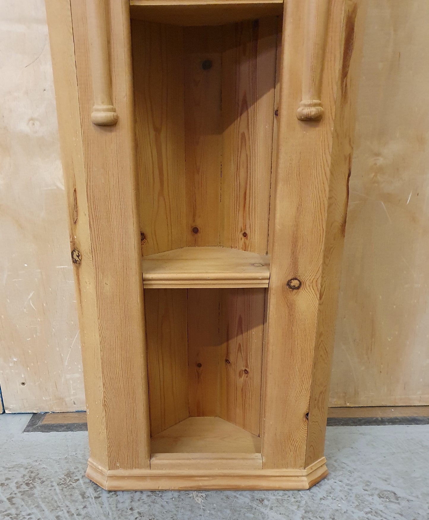Small Wooden Corner Shelving Unit - 104011