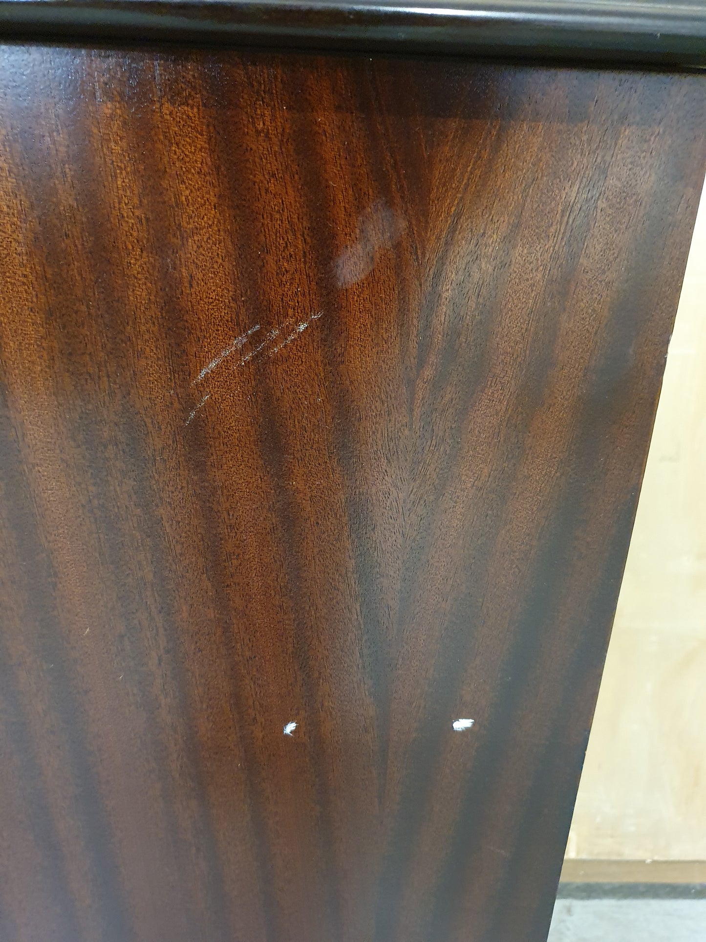 Mahogany Cabinet with Open Top Lid - 104420