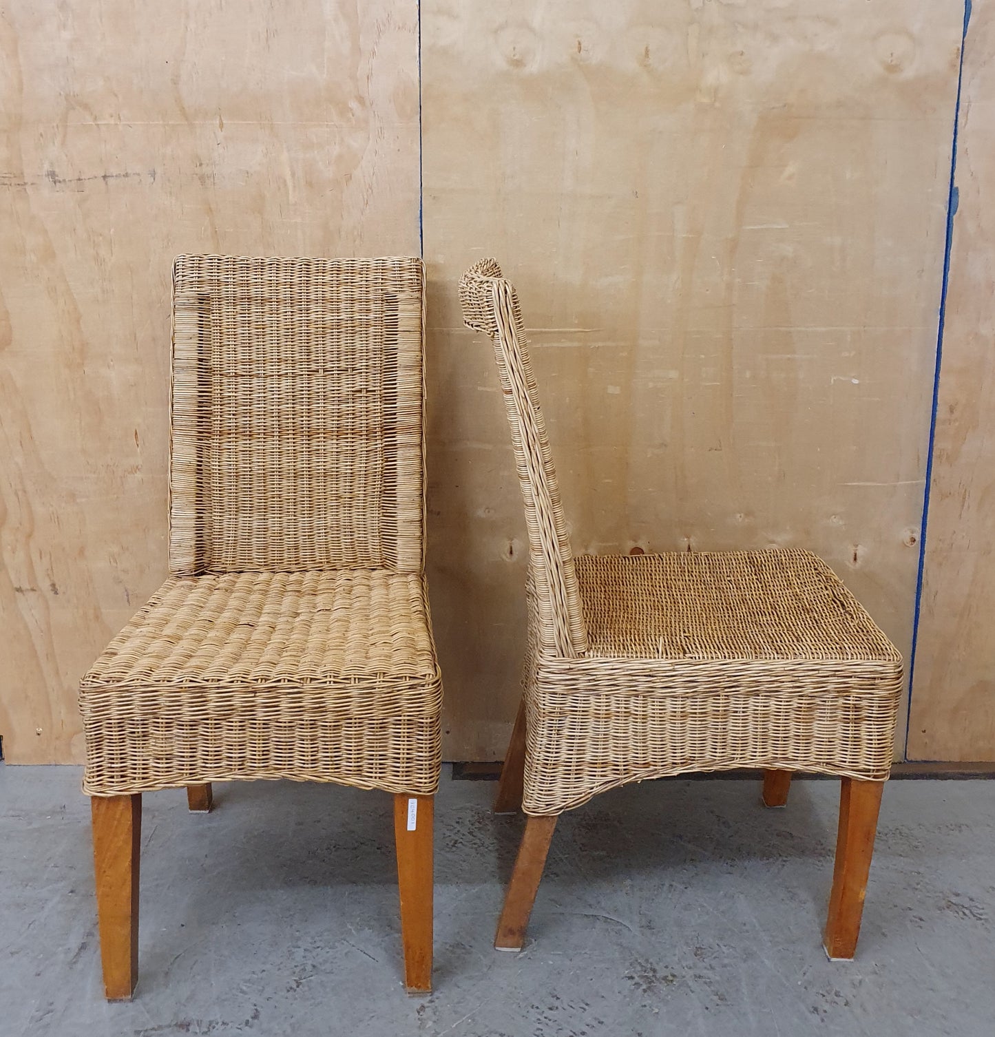2 Matching Straw High Back Dining Chairs with Wooden Feet - EL104000 / EL104001