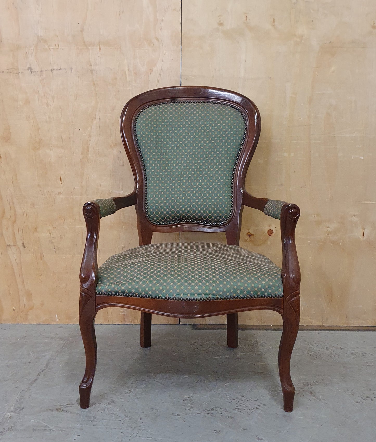 Vintage Mahogany Frame Accent Armchair - 104898