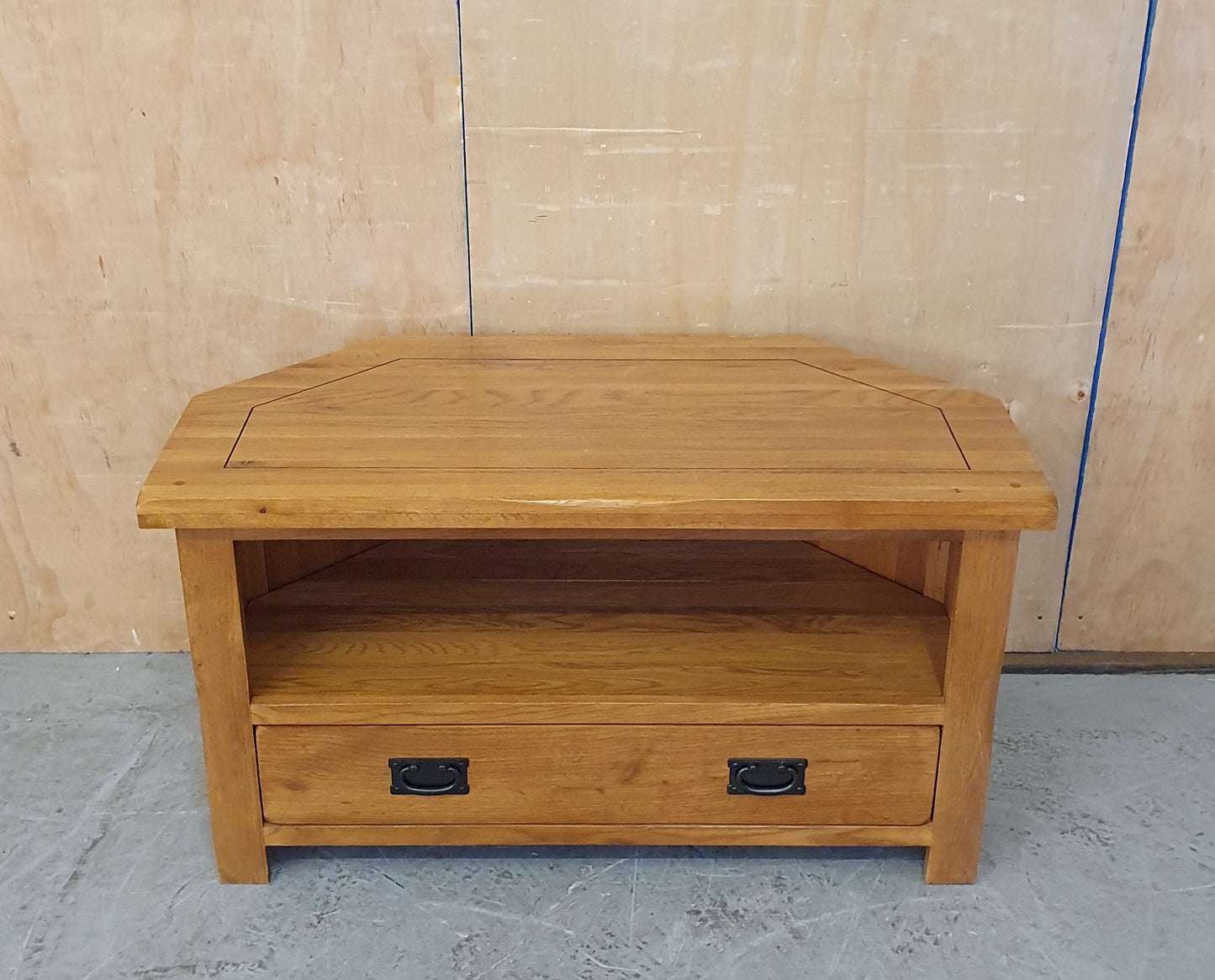 Solid Oak TV Stand with Drawer - EL104257