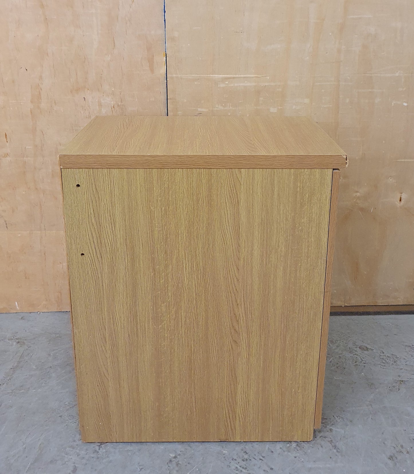 Single Door Wood Cabinet with 1 Internal Shelf - EL104372