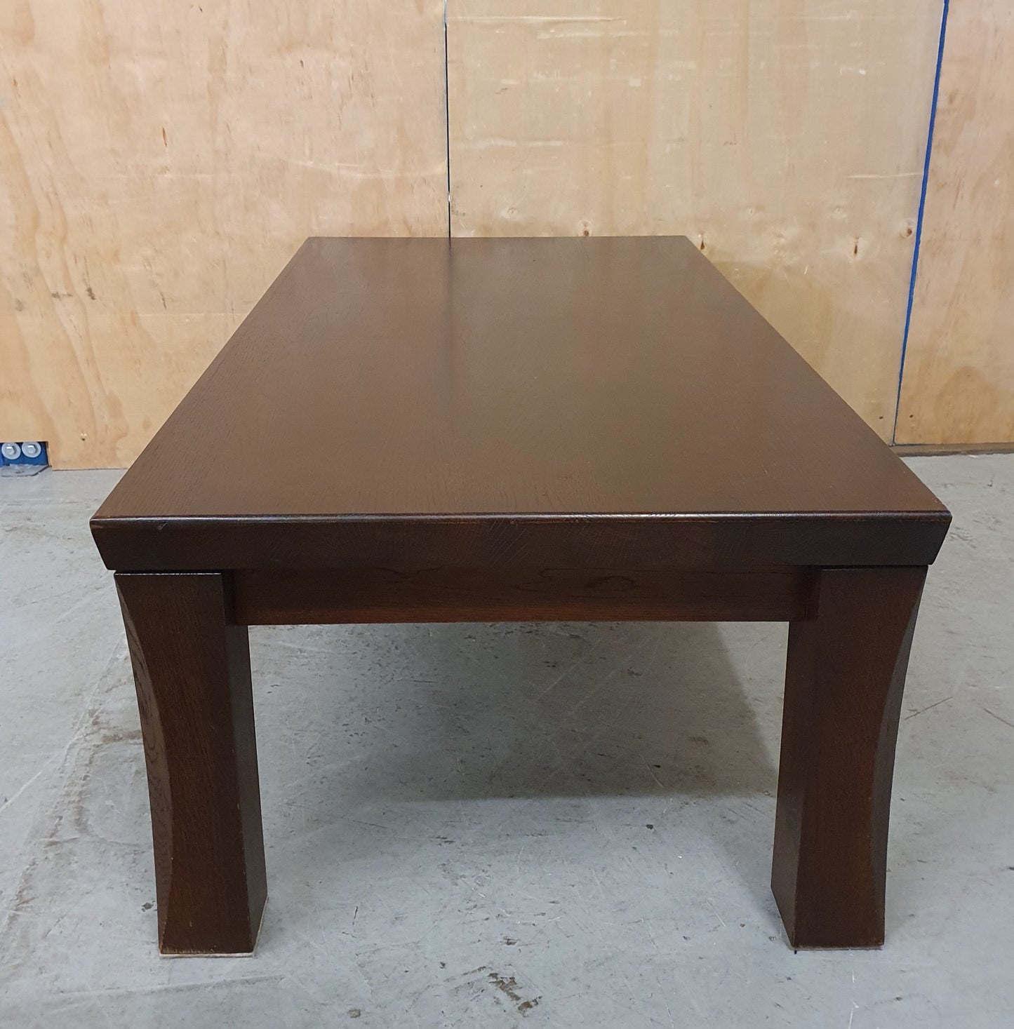 Large Heavy Duty Mahogany Coffee Table - 104291