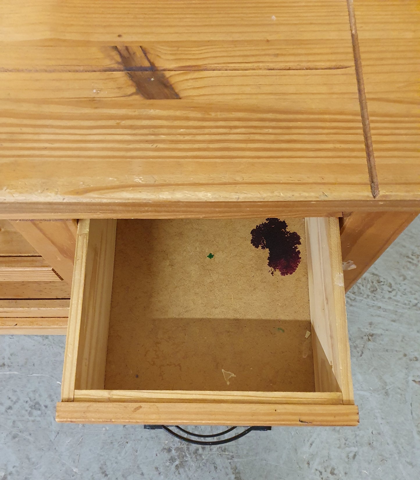 Pine TV Stand with 1 Door 2 Drawers and Centre Shelf - 104081
