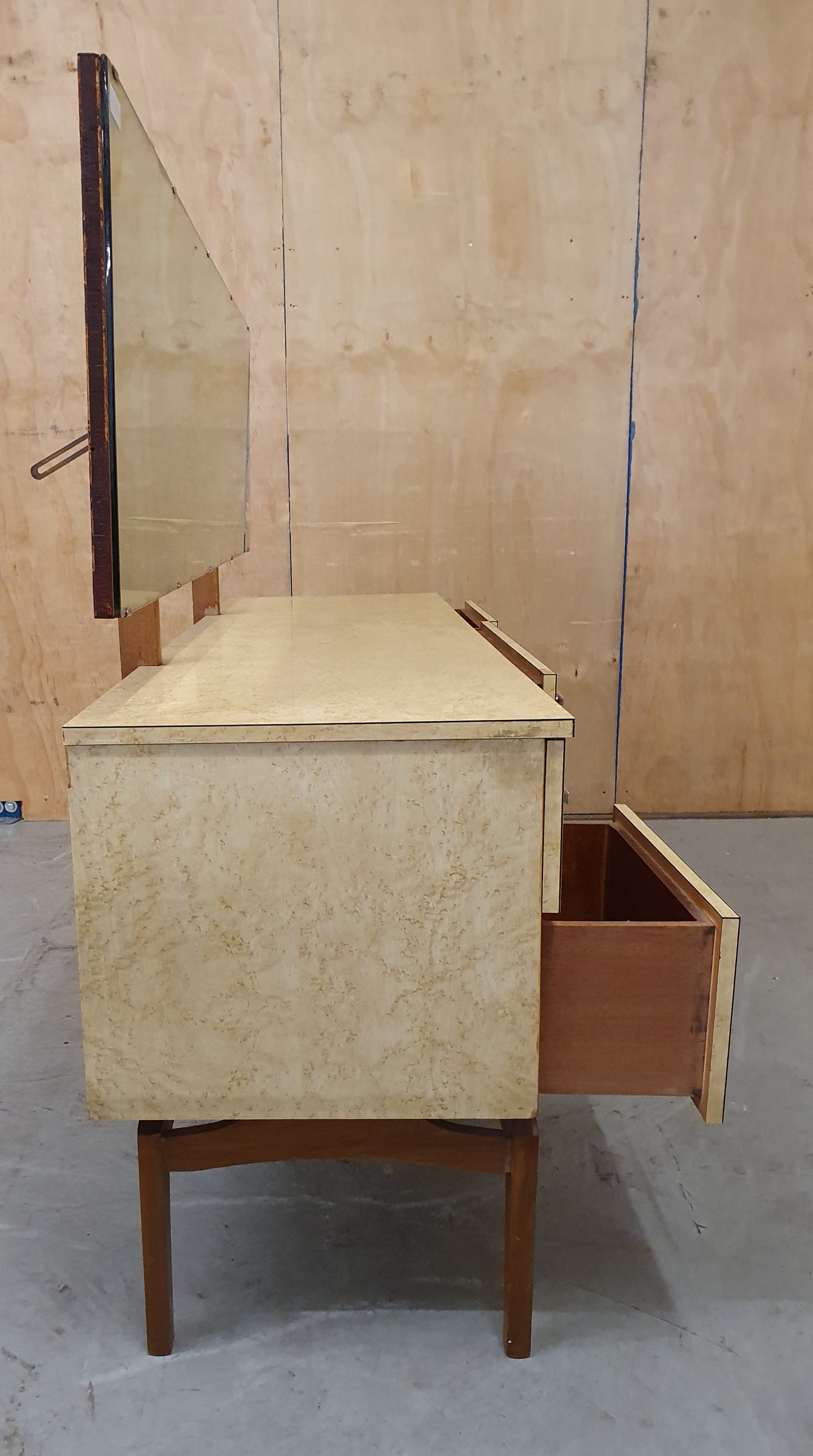 Vintage Wood Vaneer Beige Colour Dressing Table with Mirror - 103478
