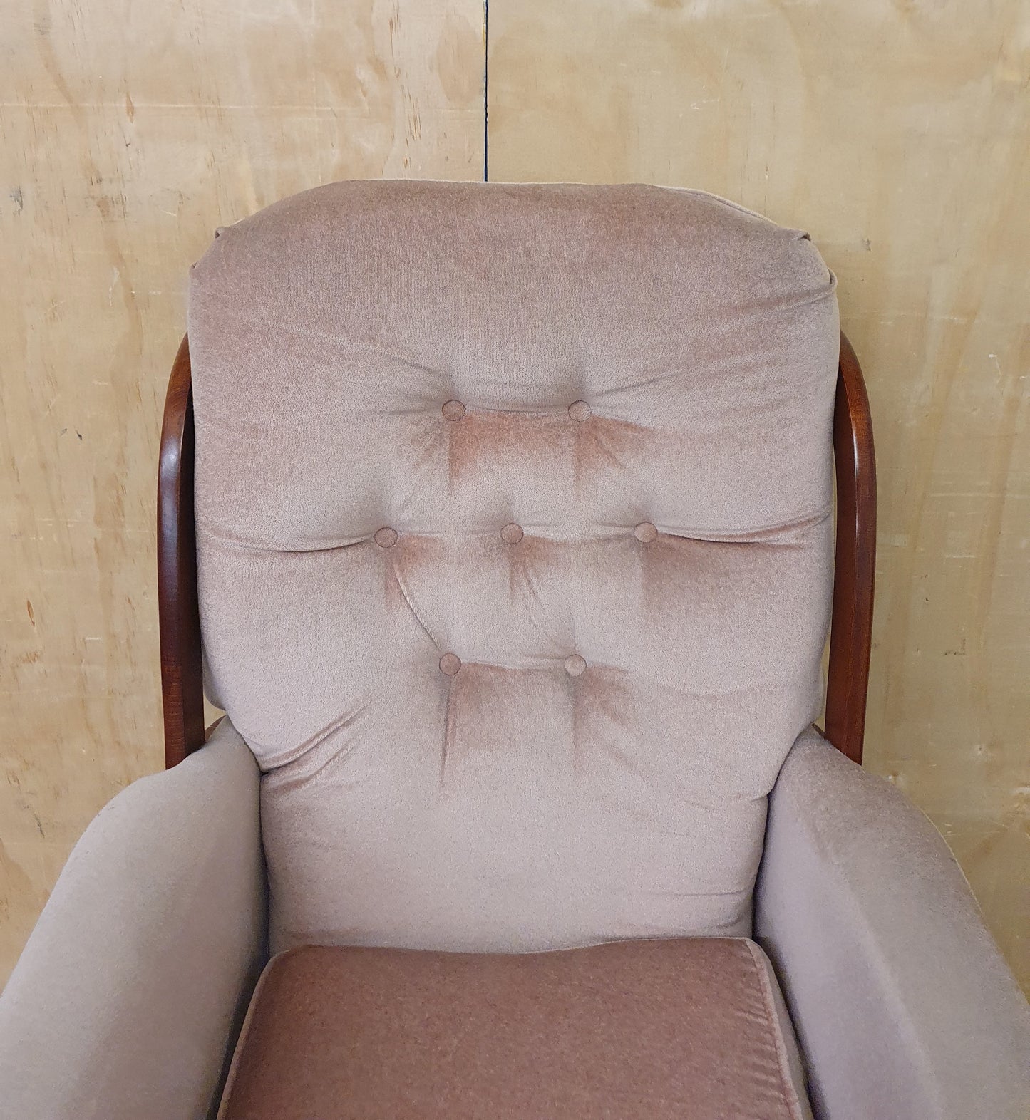 Maroon Velvet Armchair with Deep Buttoned Back Rest and Dark Wood Frame - 010825-01