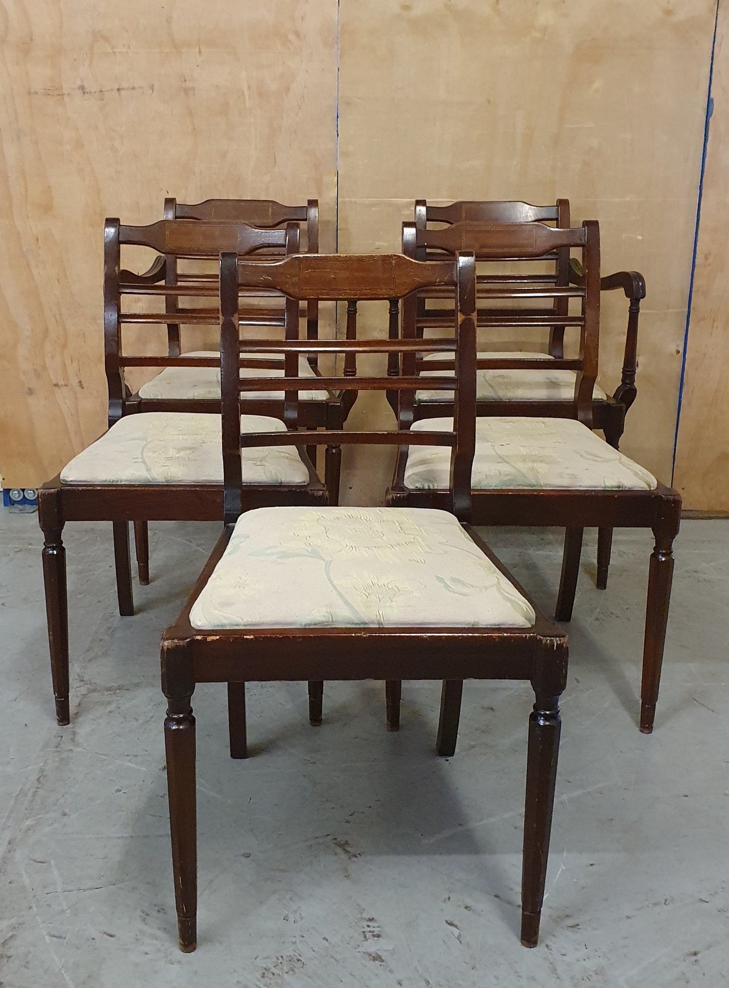 5 Matching Antique Mahogany Dining Chairs with Remavable Seats - 104146 / 104147 / 104148 / 104149 / 104150