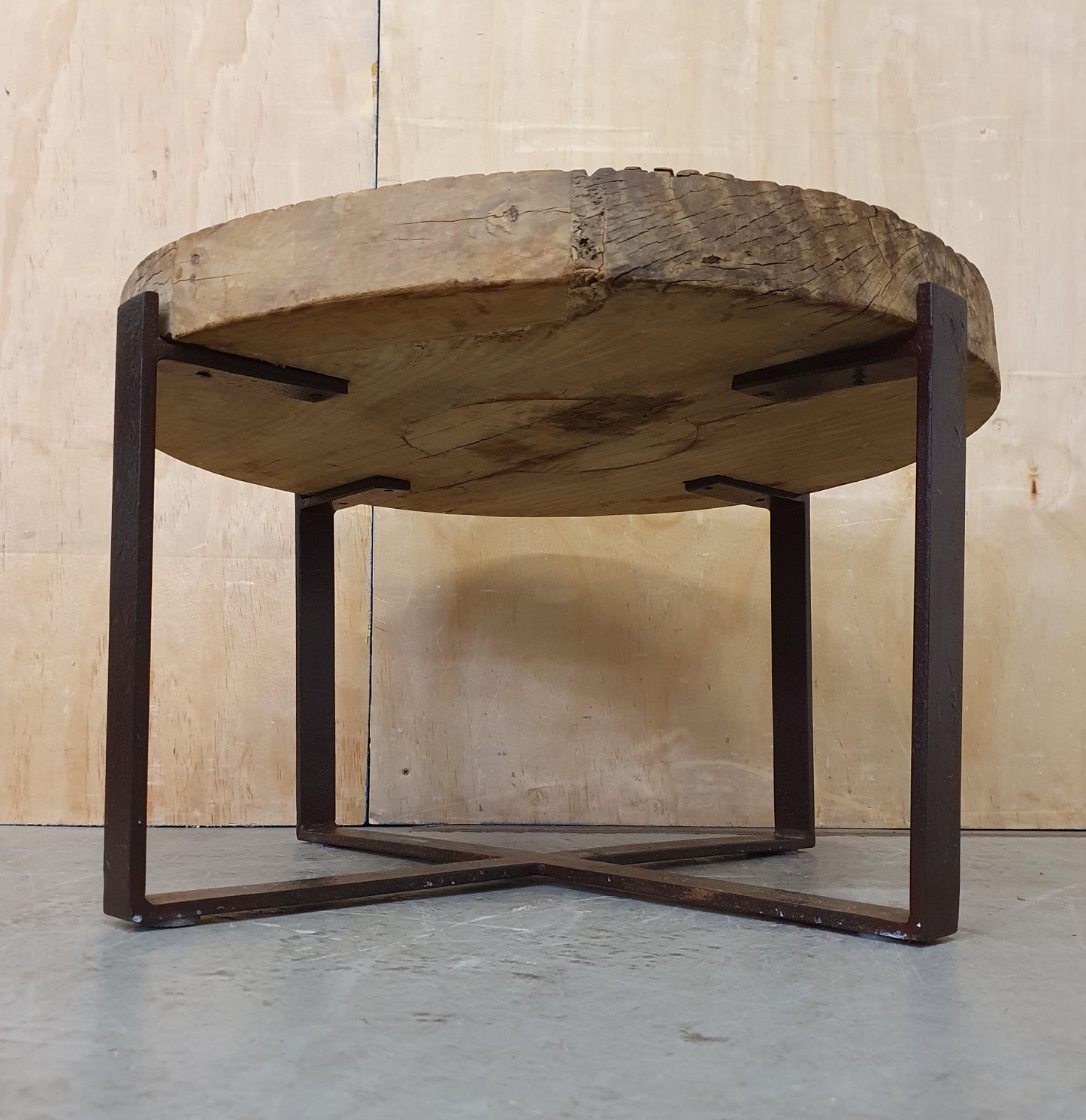 Round Wood Engraved Top Metal Frame Coffee Table - 104174