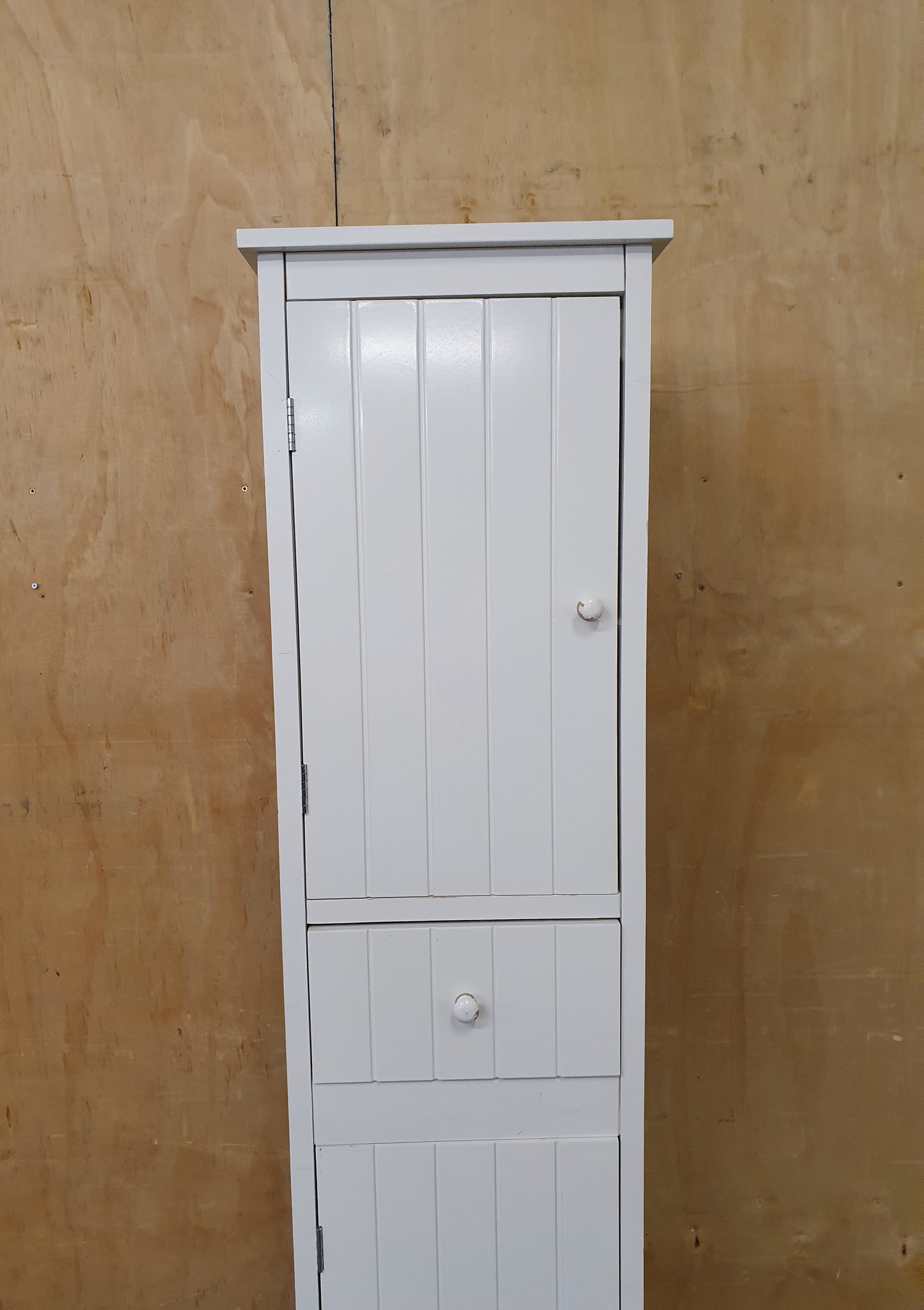 Tall White Wood Cabinet with 2 Doors and 1 Central Drawer - 270925-01