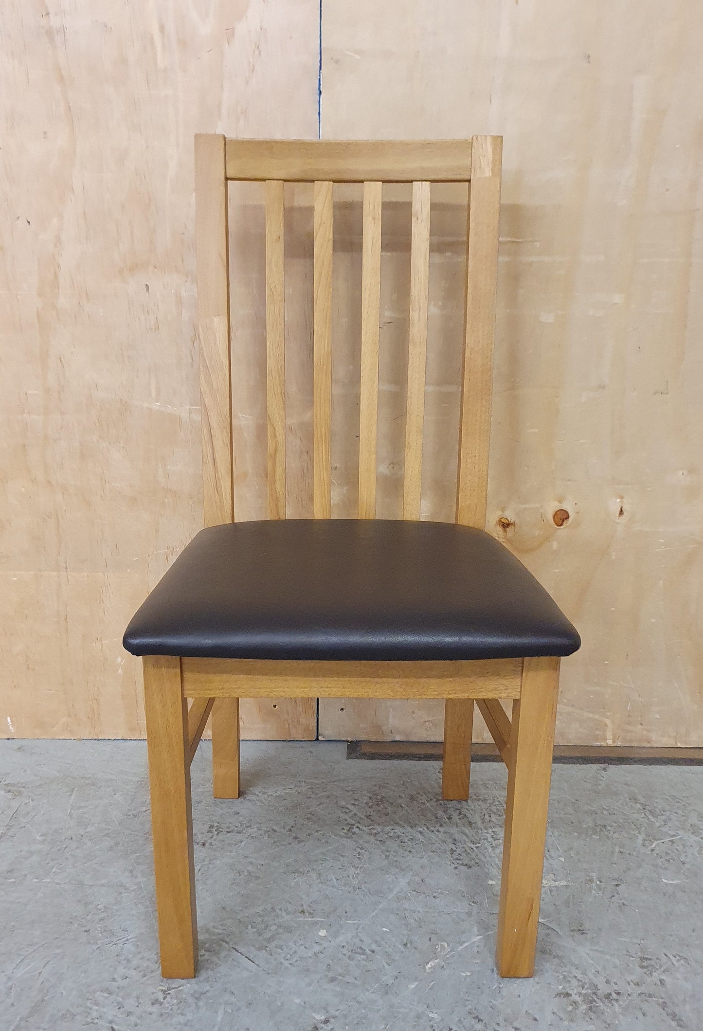Single Oak Framed Dining Chair with Brown Faux Leather Seat - EL104366